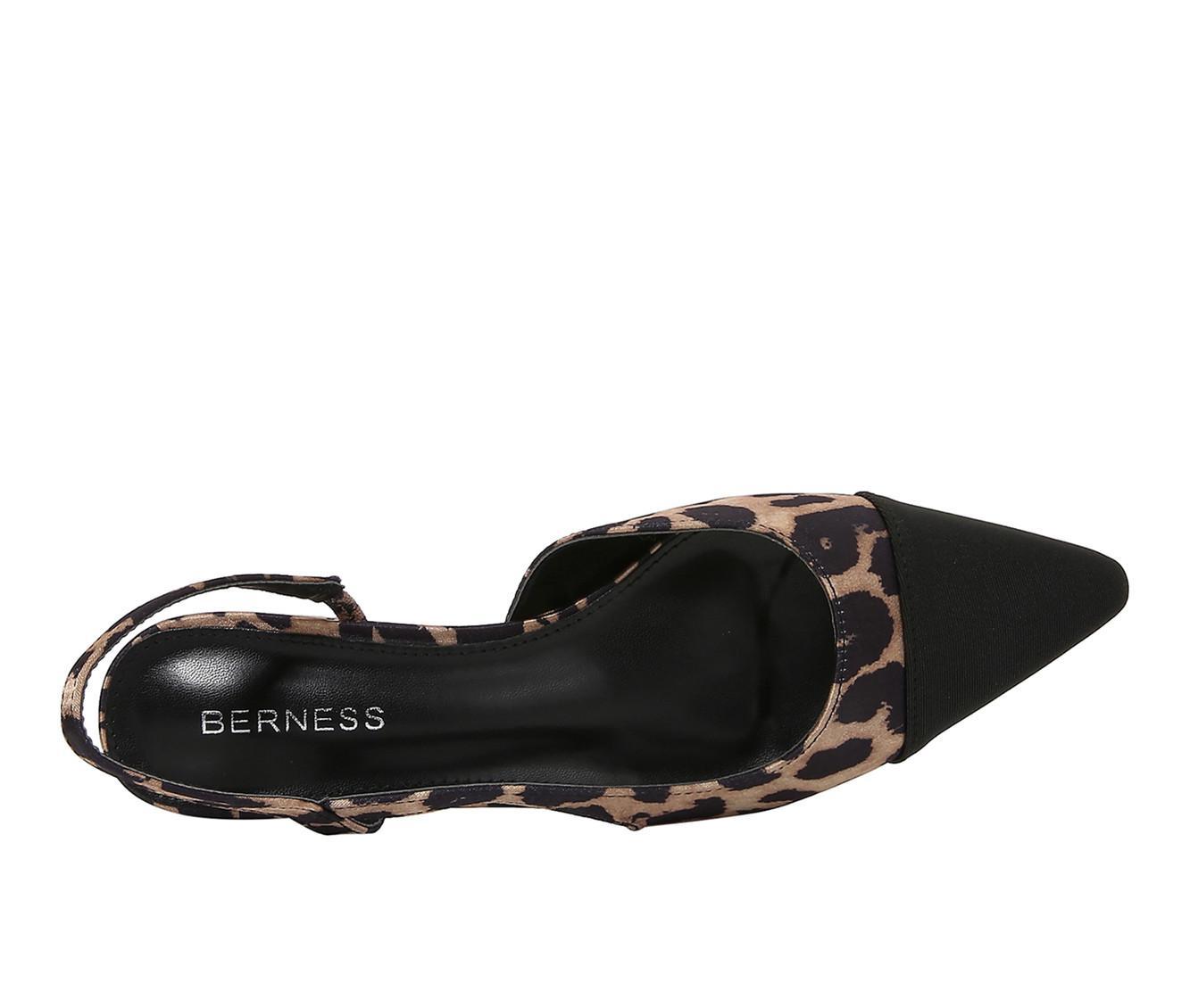 Women's Berness Minnie Flats Product Image