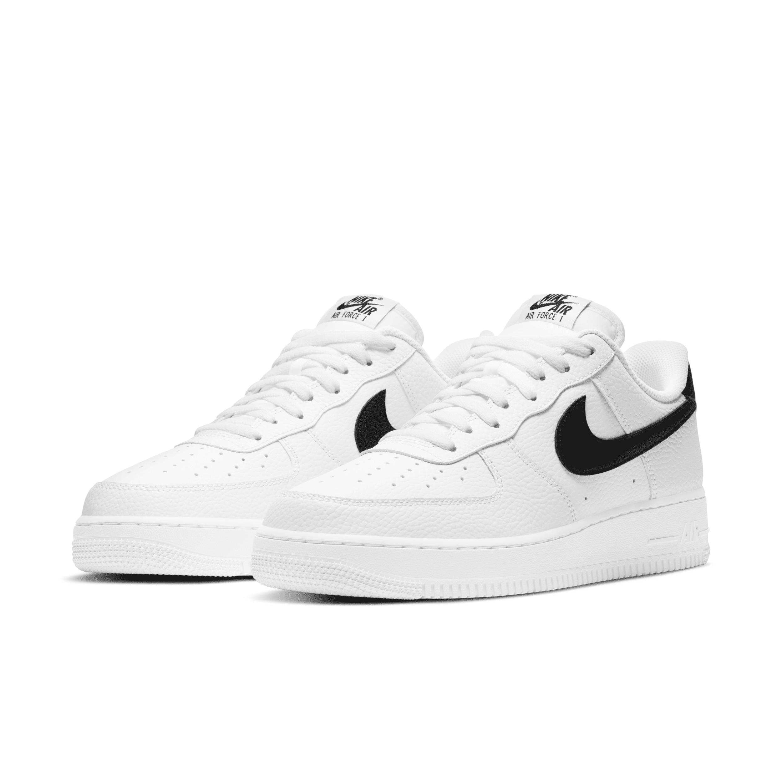 Nike Mens Air Force 1 07 Shoes | CT2302-100 Product Image