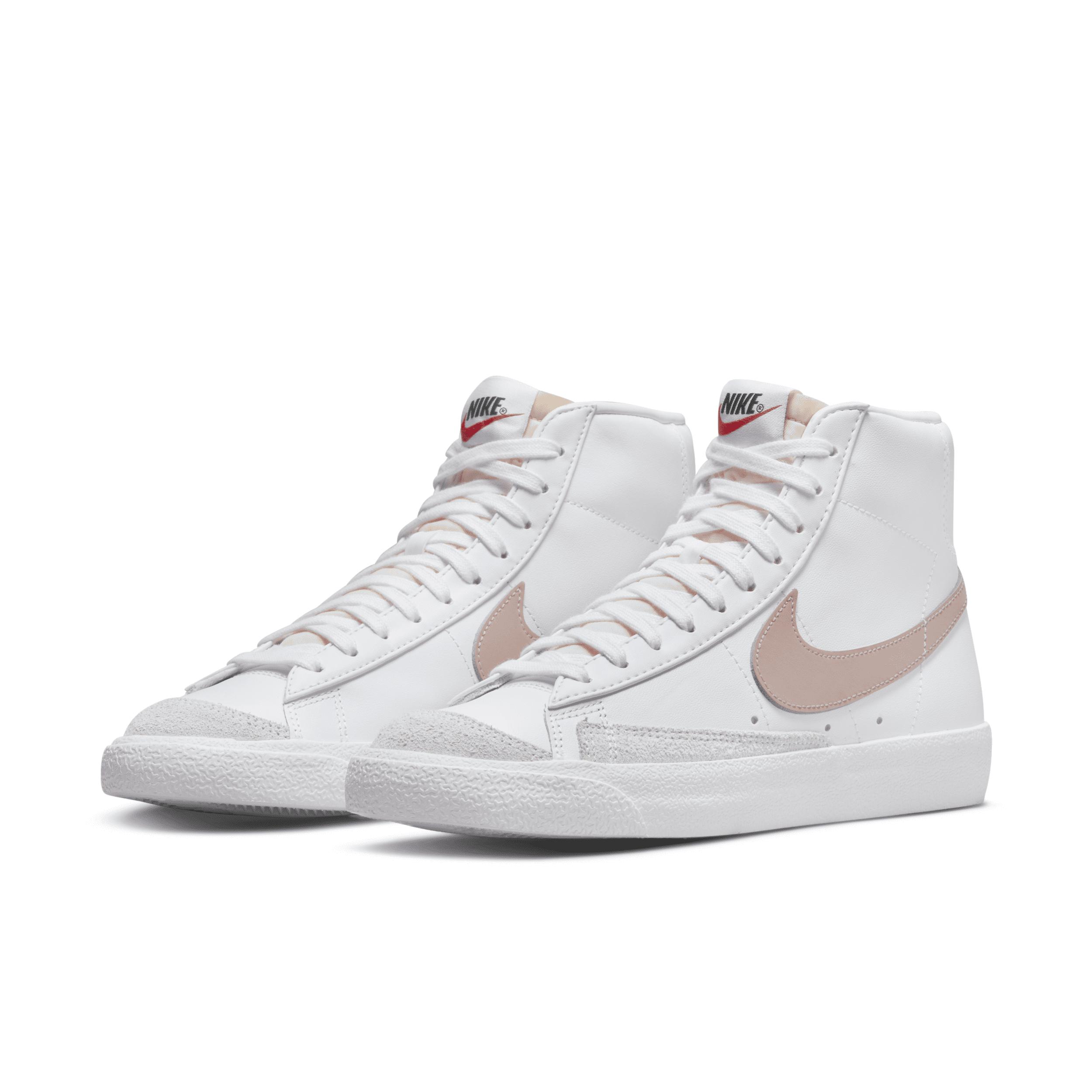 Nike Womens Blazer Mid 77 Shoes | CZ1055-118 Product Image