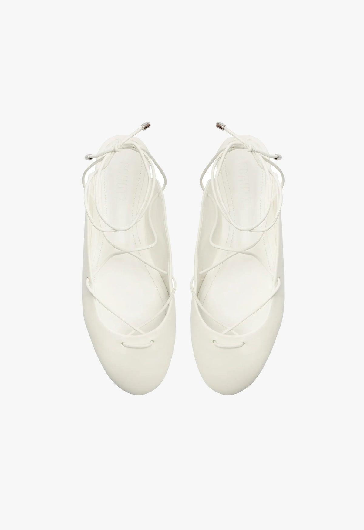 Cami Casual Leather Flat Female Product Image