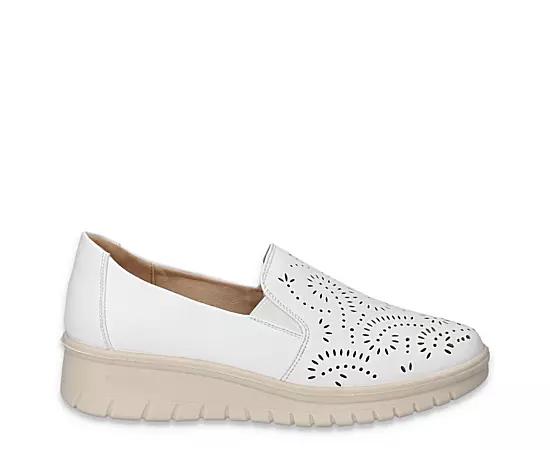 Easy Street Womens Ying Slip On Sneaker Product Image