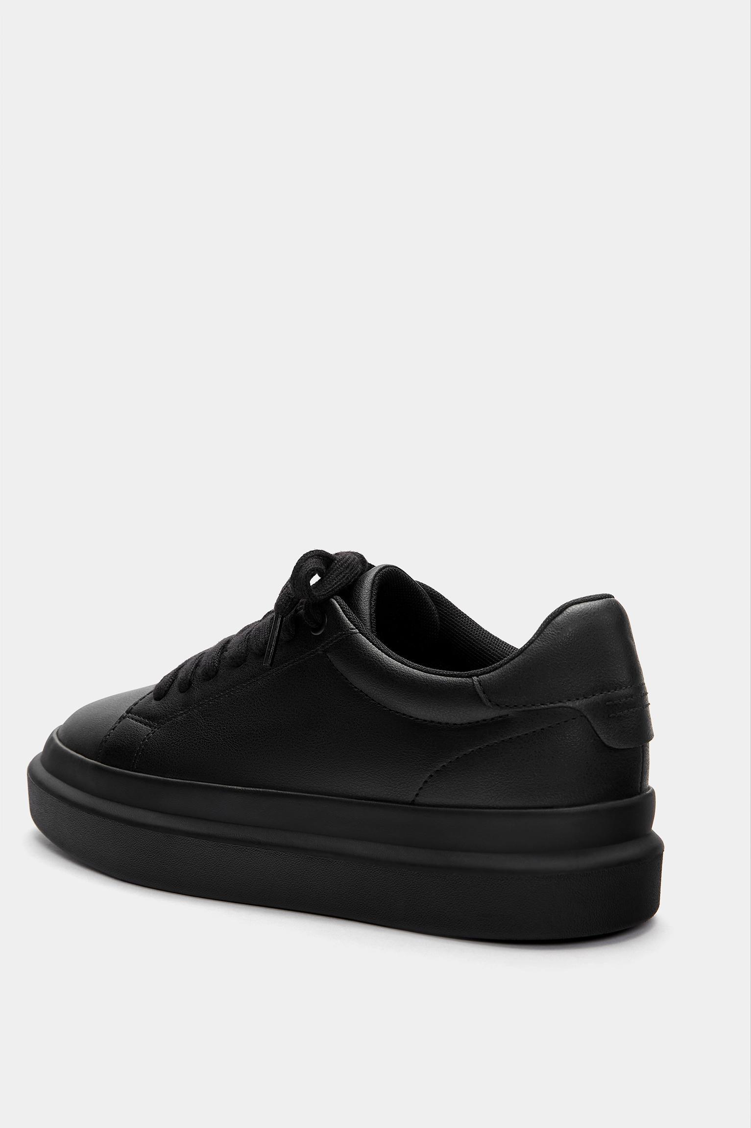 Chunky sole sneakers Product Image