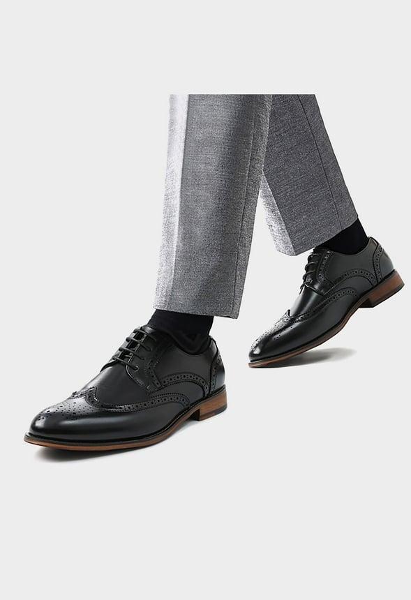 Men's Classic Wingtip Wide Dress Shoes Product Image