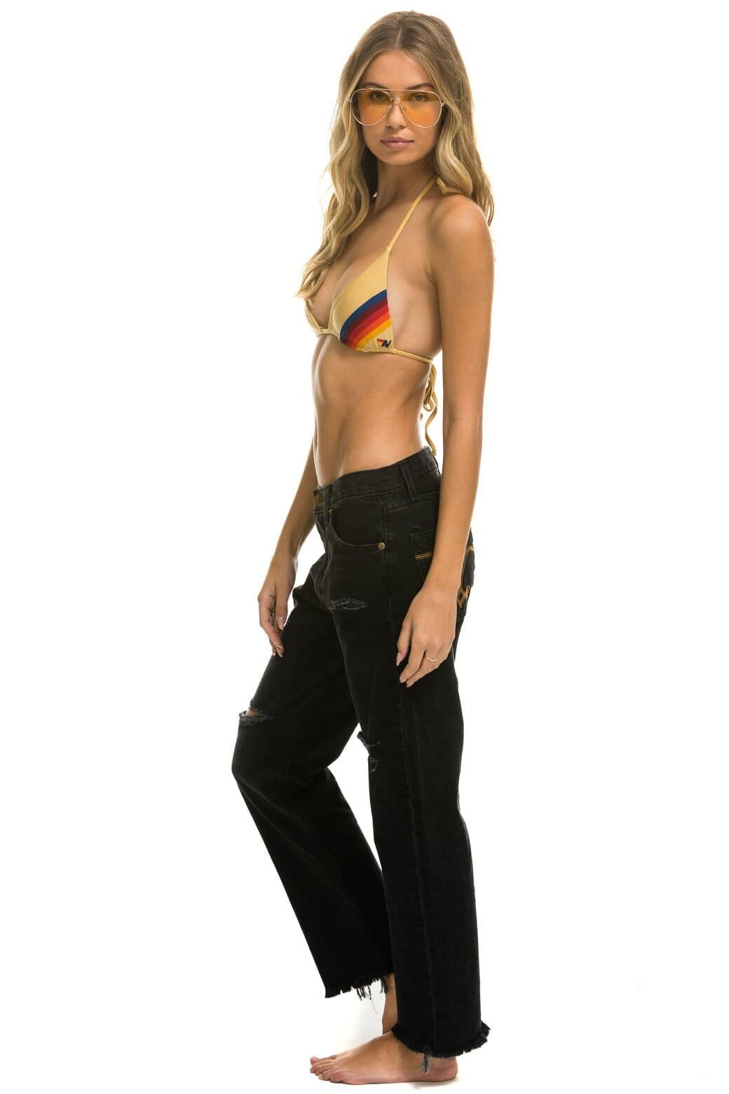 MID RISE RELAXED SURFER JEAN - VINTAGE BLACK Female Product Image