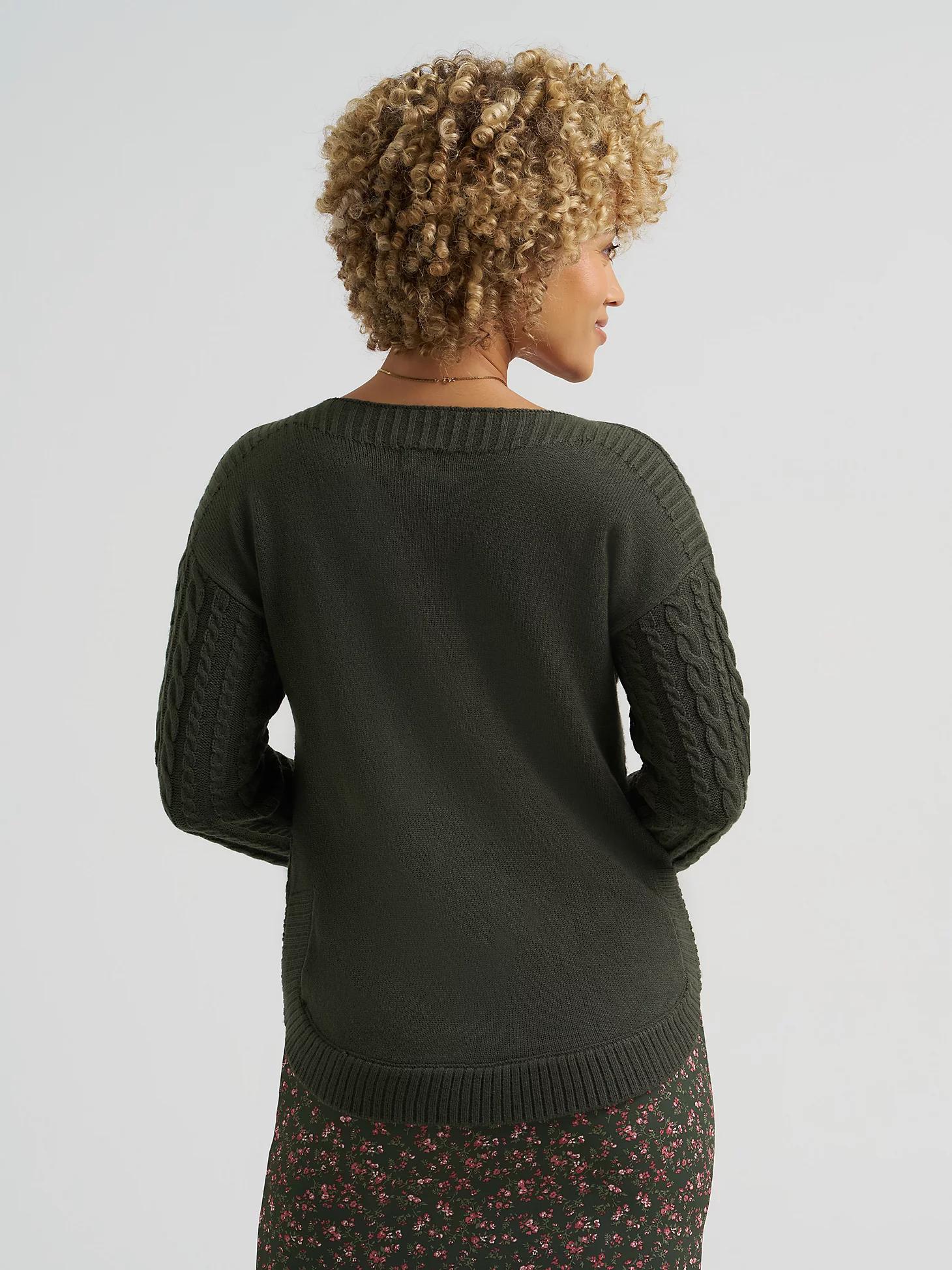 Women's Curved Hem Cable Knit Sweater | Women's Tops & Tees | Lee® Product Image
