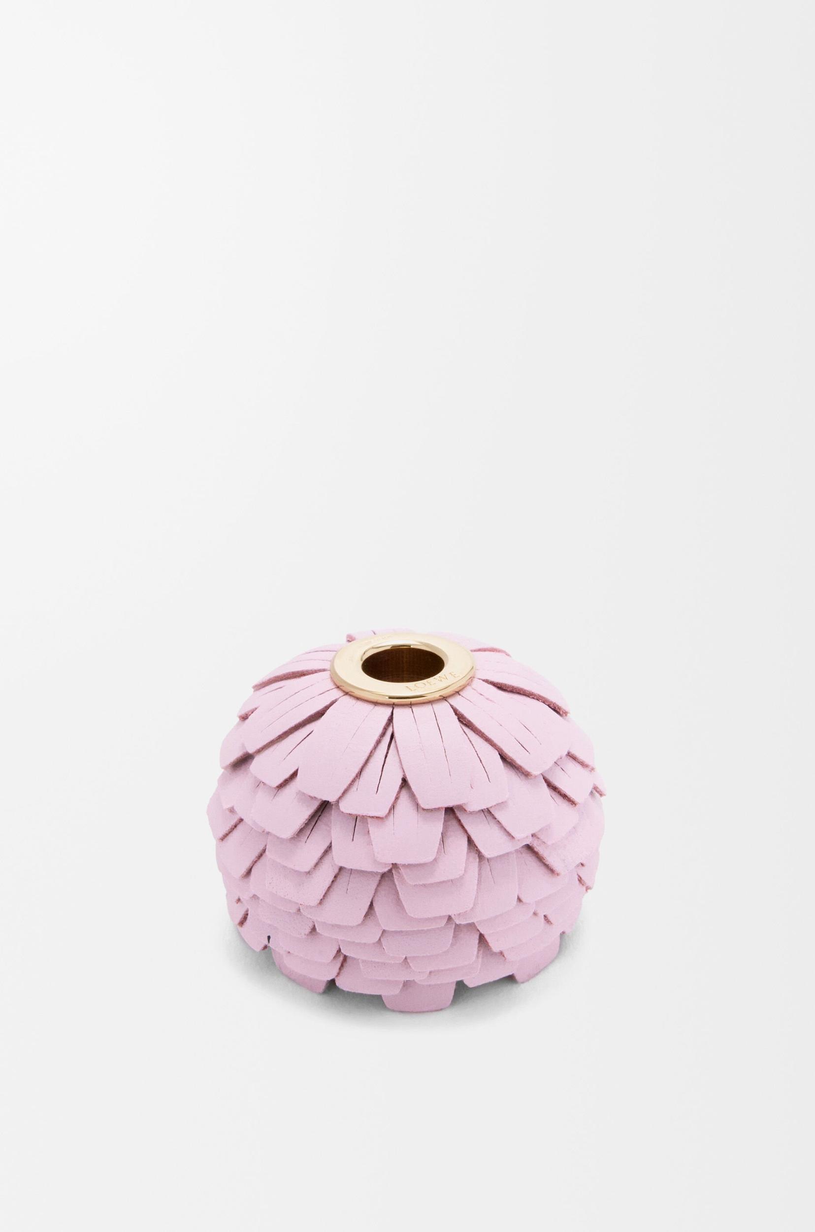 Calla charm in calfskin Product Image