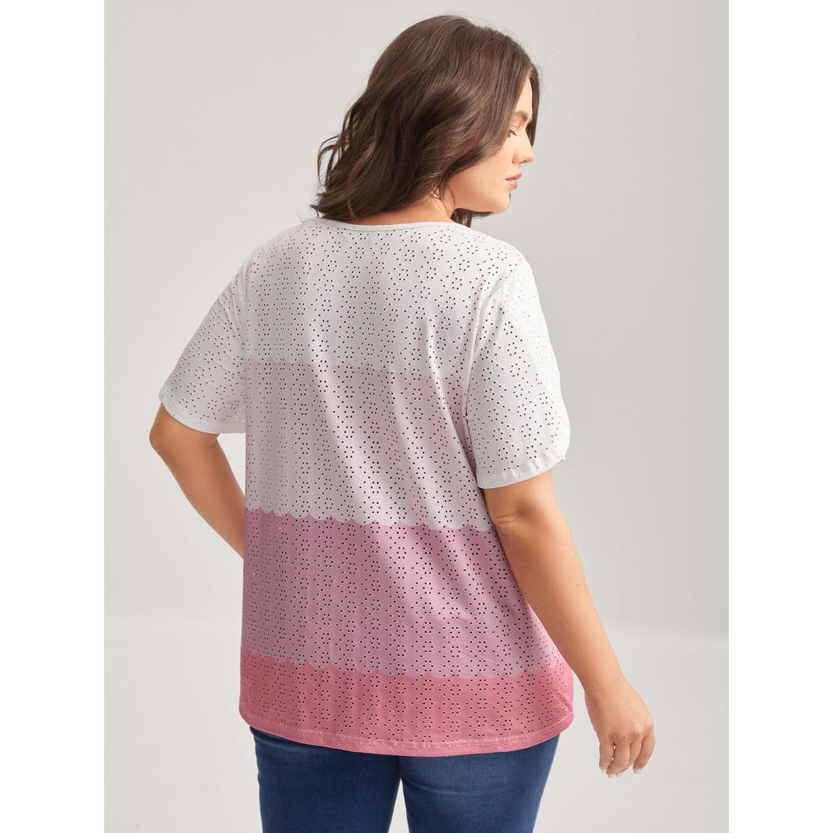 Plus Size Eyelet Trim Color Block Stretchy T-Shirt WhiteSmoke Women Playful Petal edge Round Neck Casual T-shirts BloomChic 18-20/2X Product Image