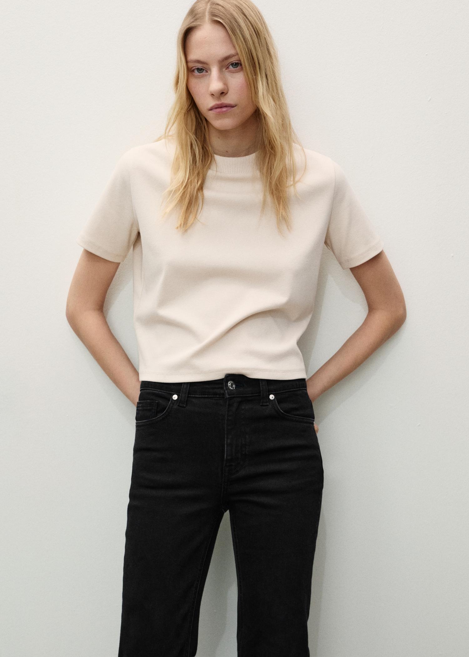 Sienna flared cropped jeans - Women | MANGO USA Product Image