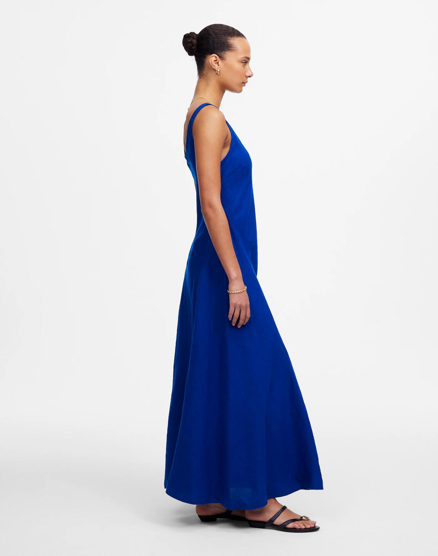 Scoopneck Sleeveless Midi Dress in 100% Linen Product Image