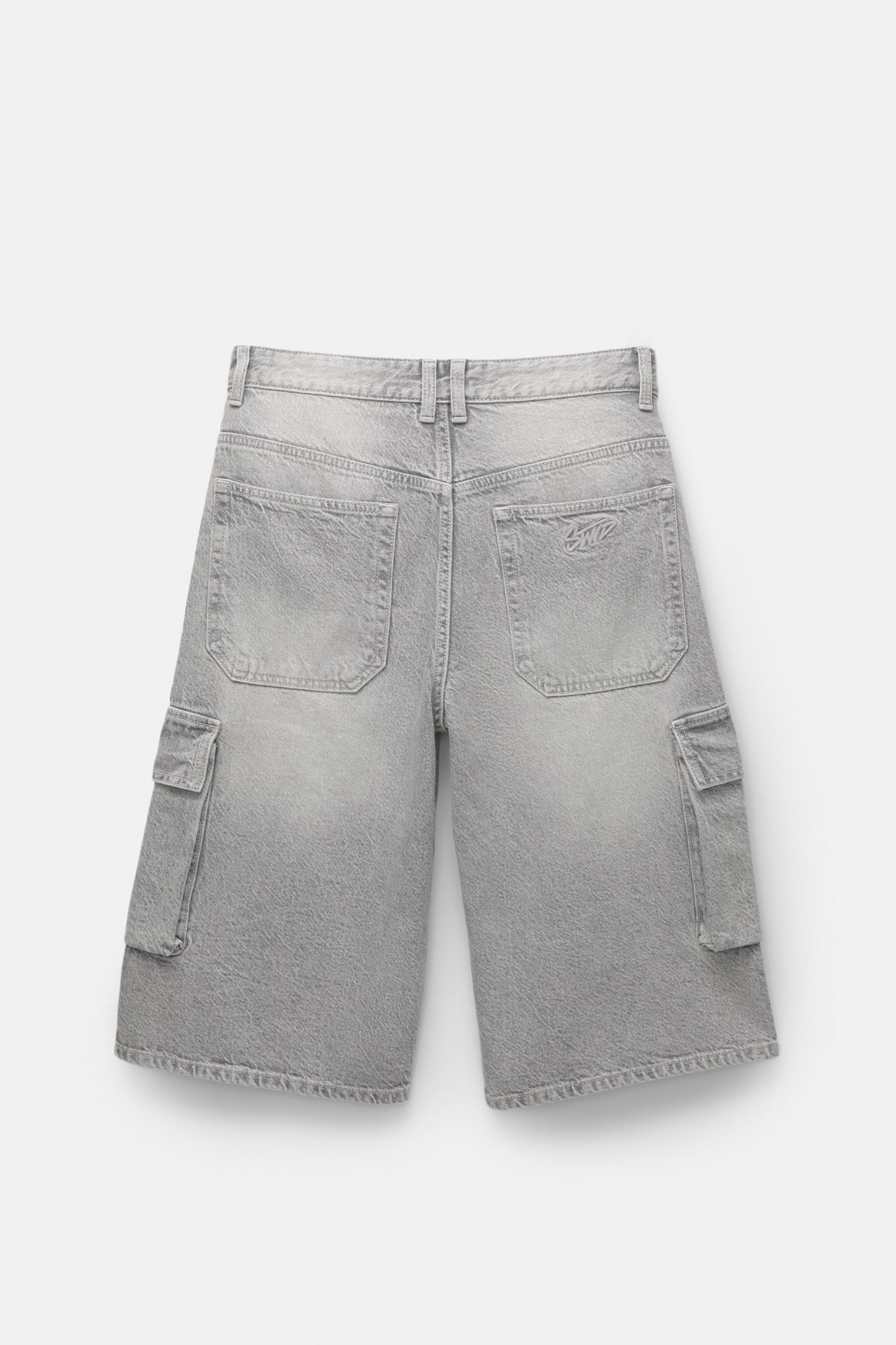 Denim cargo Bermuda shorts Product Image