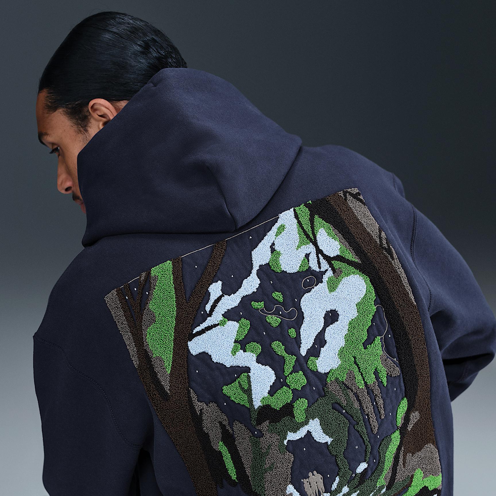 Nike Mens Solo Swoosh Pullover Hoodie | HV0891-133 Product Image