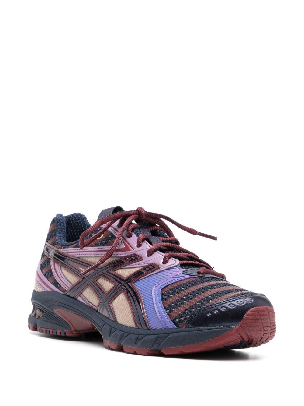 UB9-S GEL-DS trainers Product Image