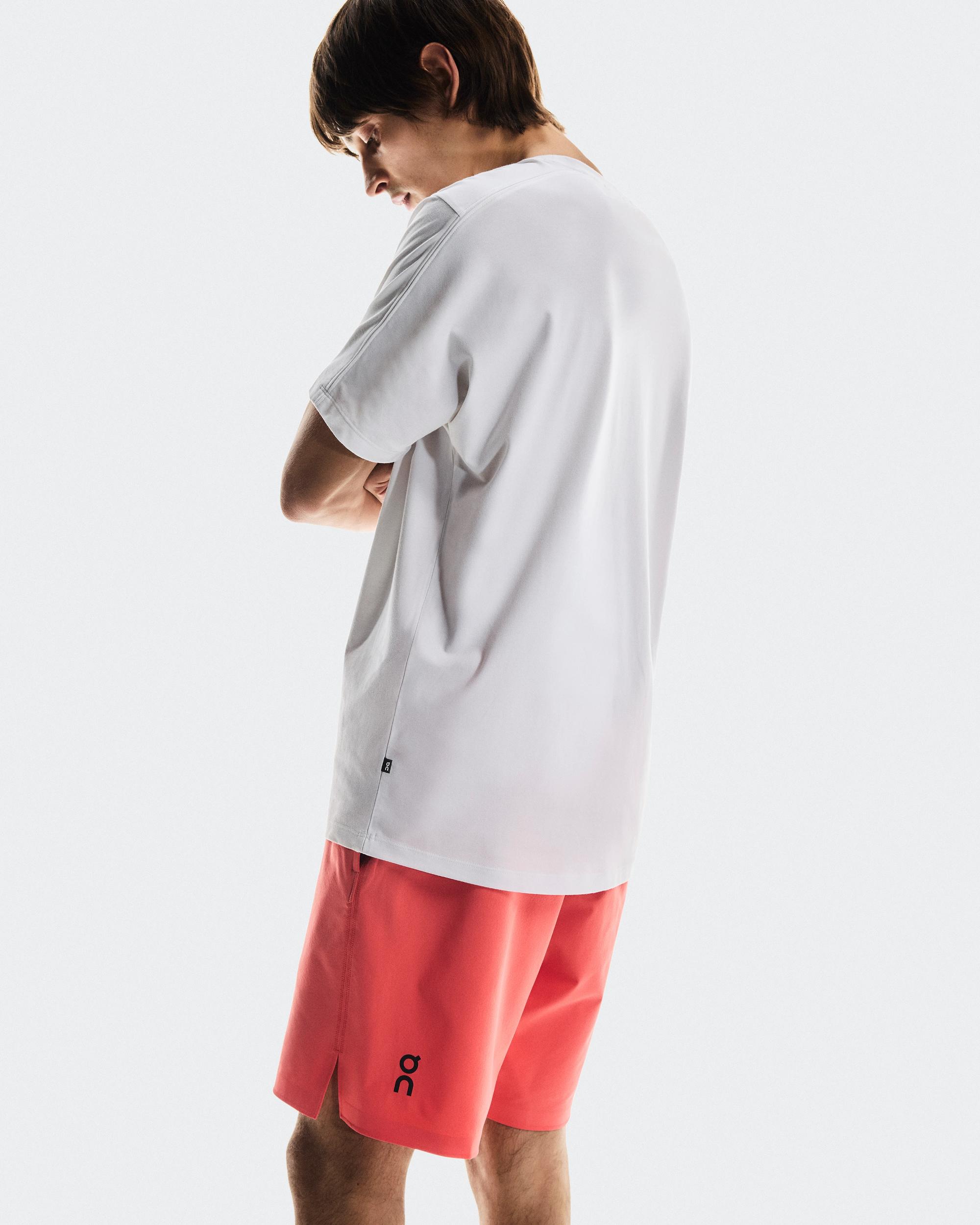 Men's Focus Shorts: an essential for workouts and everyday. Product Image