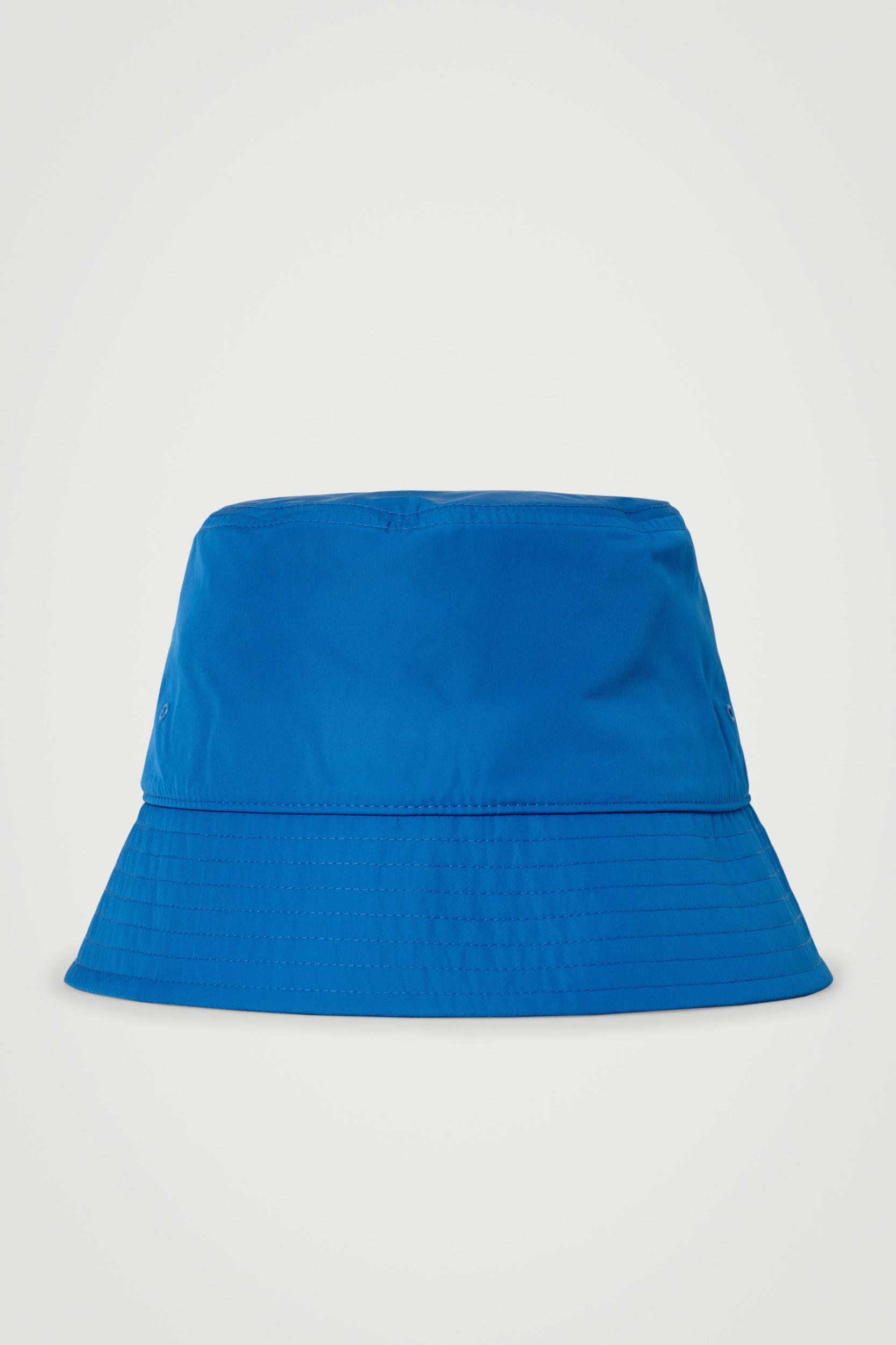 BUCKET HAT Product Image