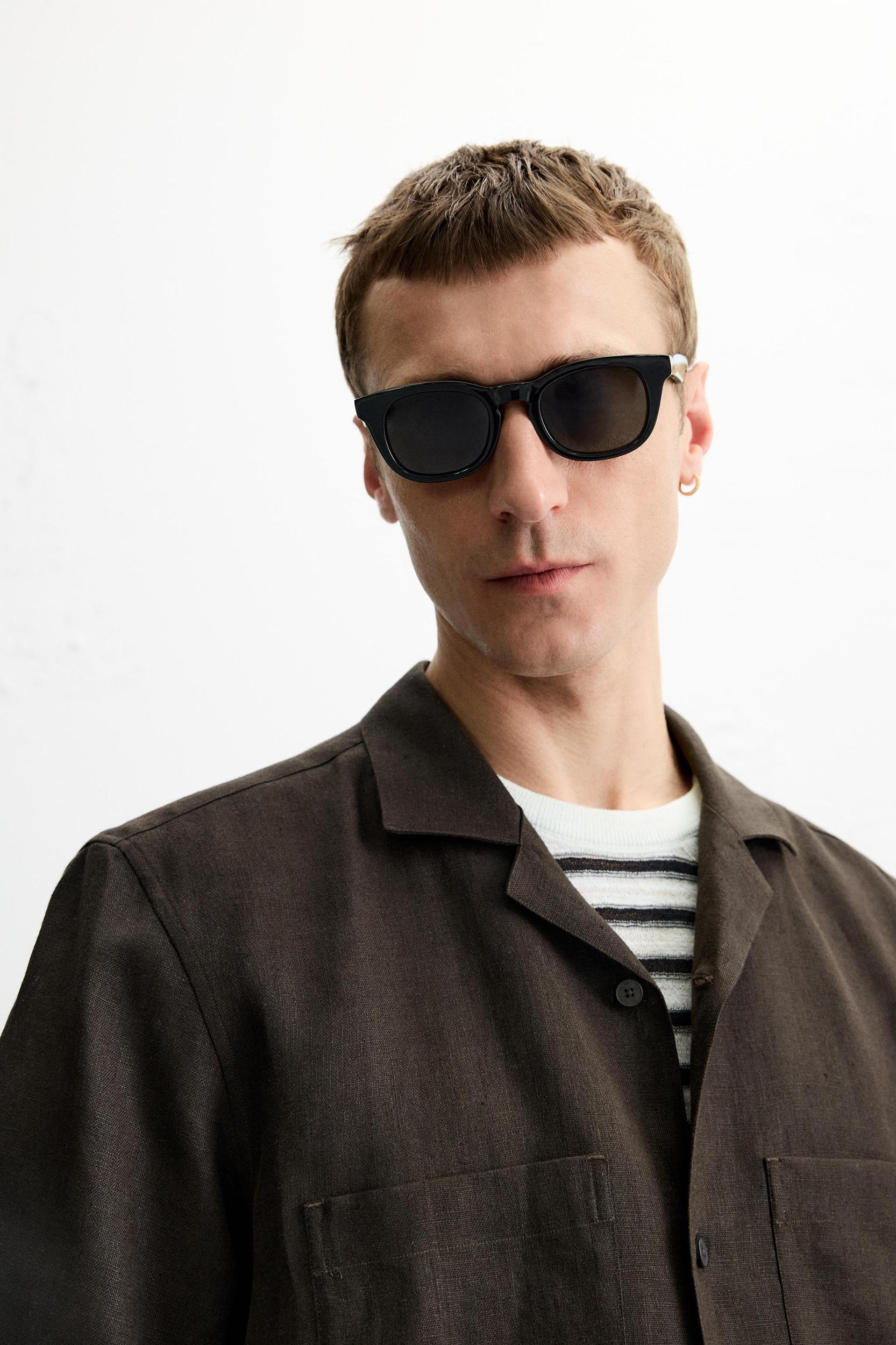 100% LINEN SHIRT WITH POCKETS Product Image