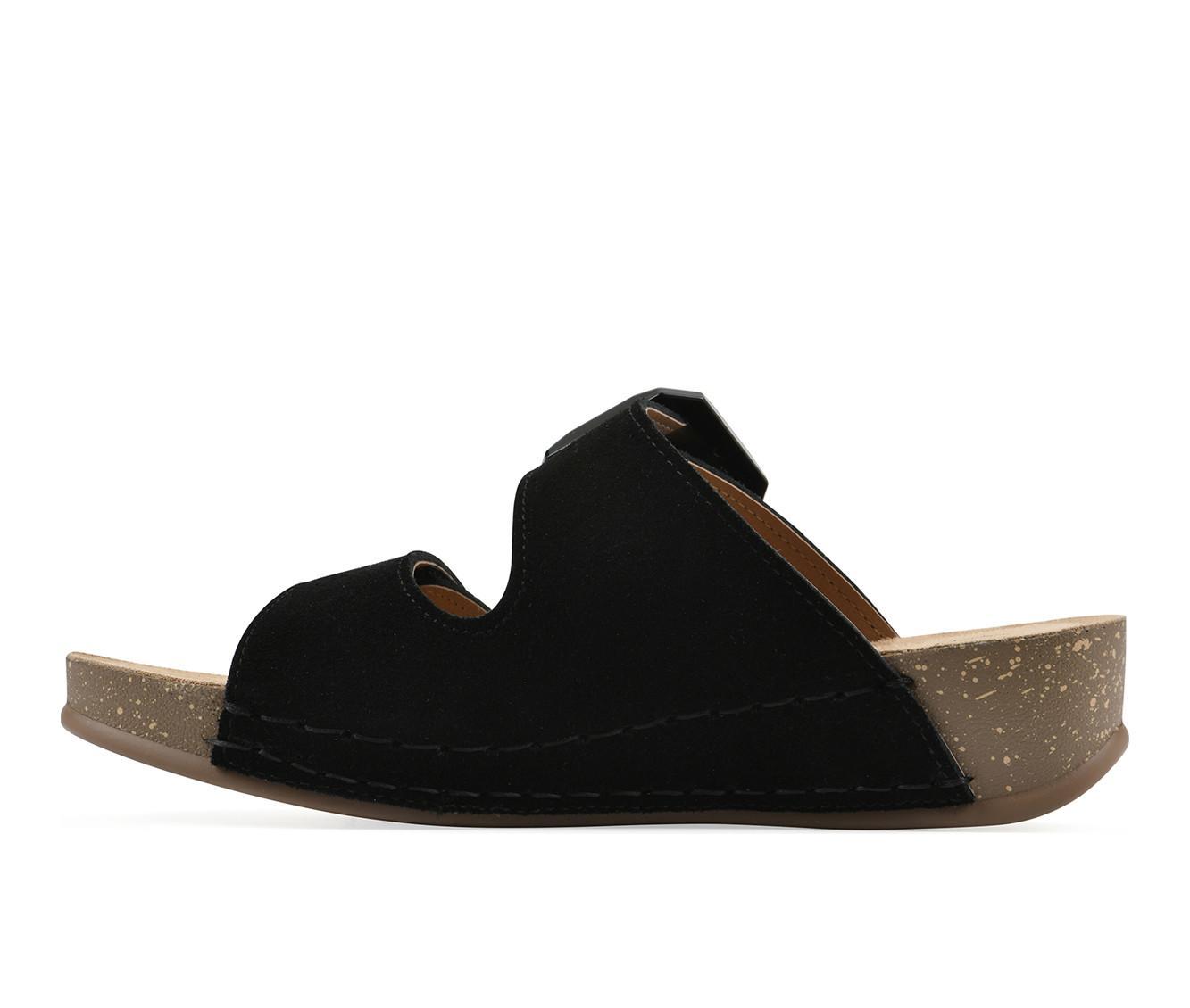 Women's White Mountain Fearful Footbed Sandals Product Image