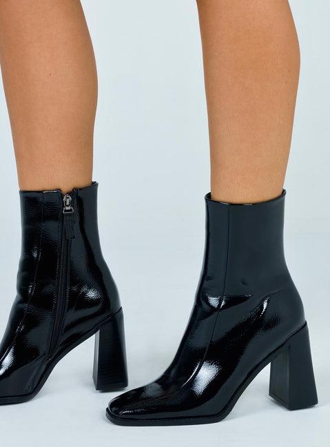 The Kia Boots Black Product Image