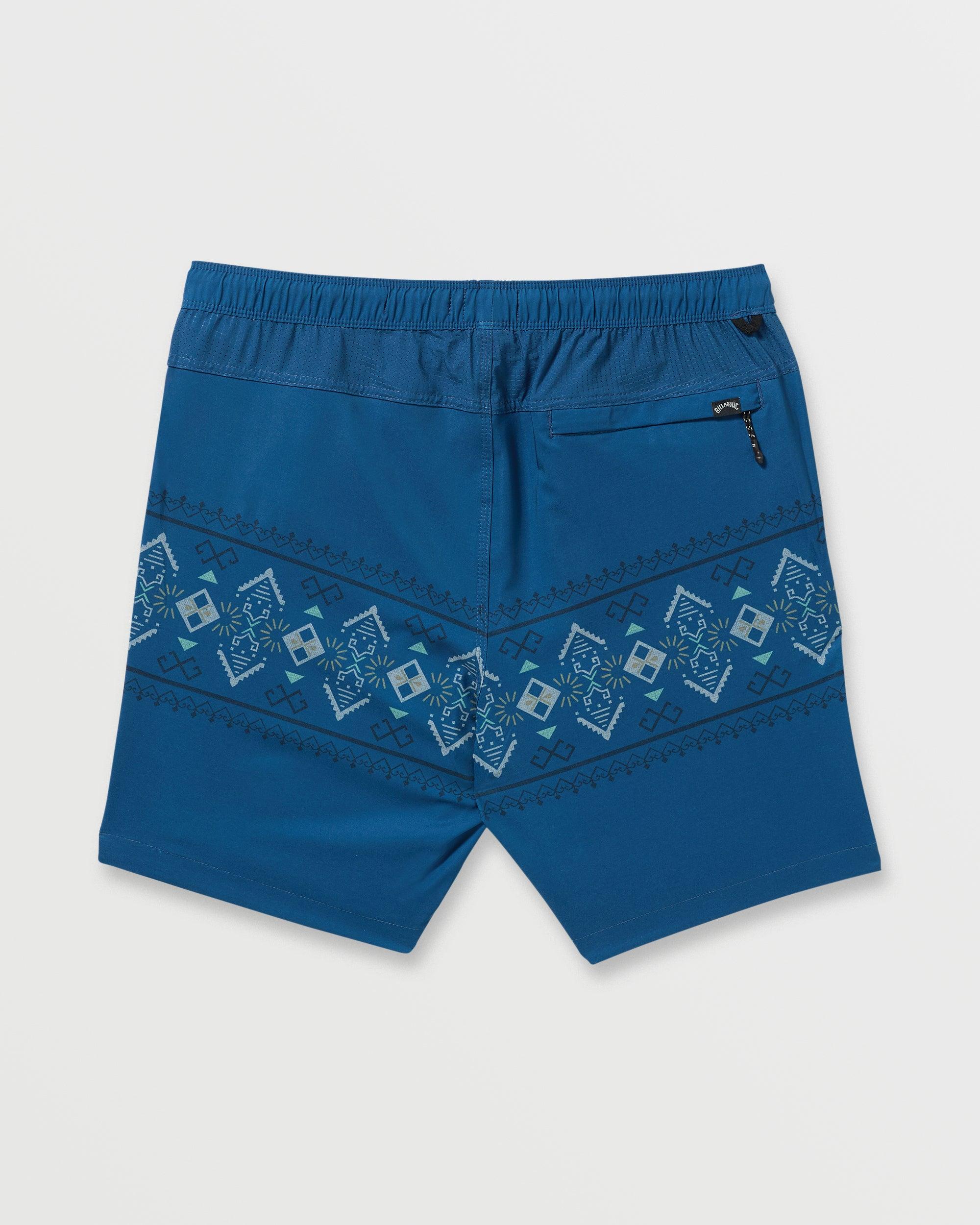 Surftrek Elastic Submersible 17" Hybrid Shorts - Deep Blue Male Product Image