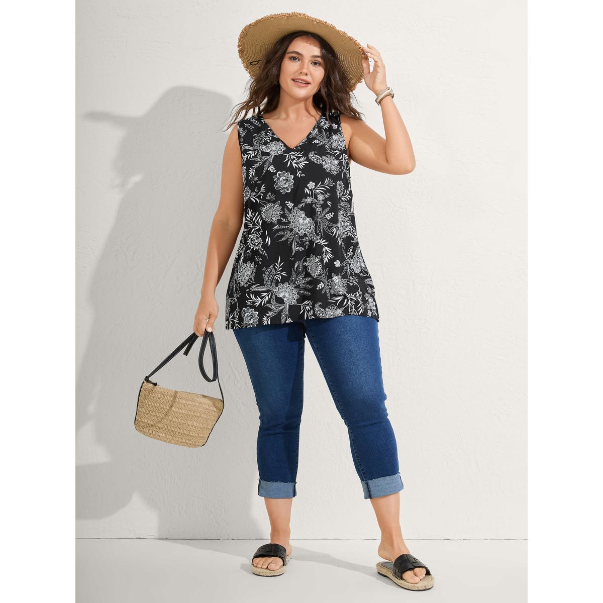 Plus Size Boho Floral V-Neck Tank Top Women Black Boho Contrast V-neck Vacation Tank Tops Camis BloomChic 30/6X Product Image