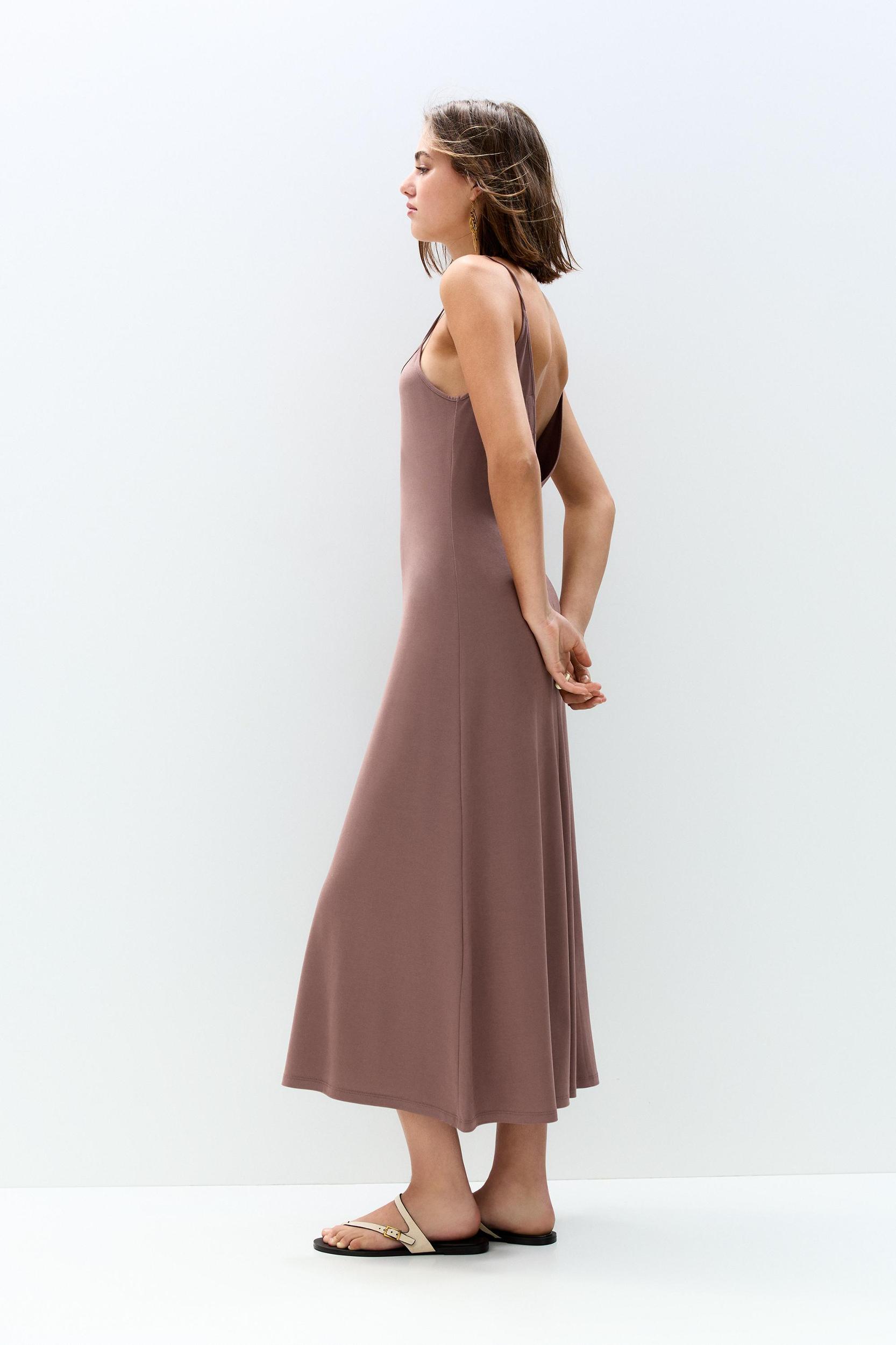 Flowing strappy midi dress Product Image