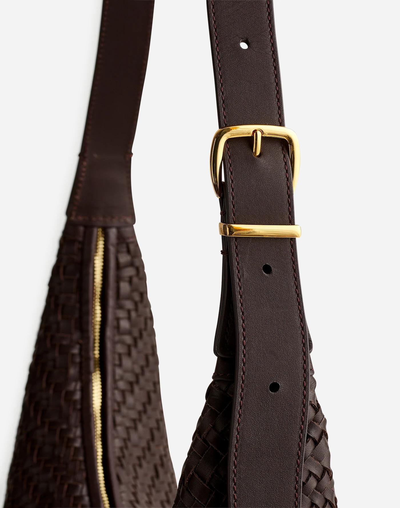 The Essential Curve Shoulder Bag Product Image