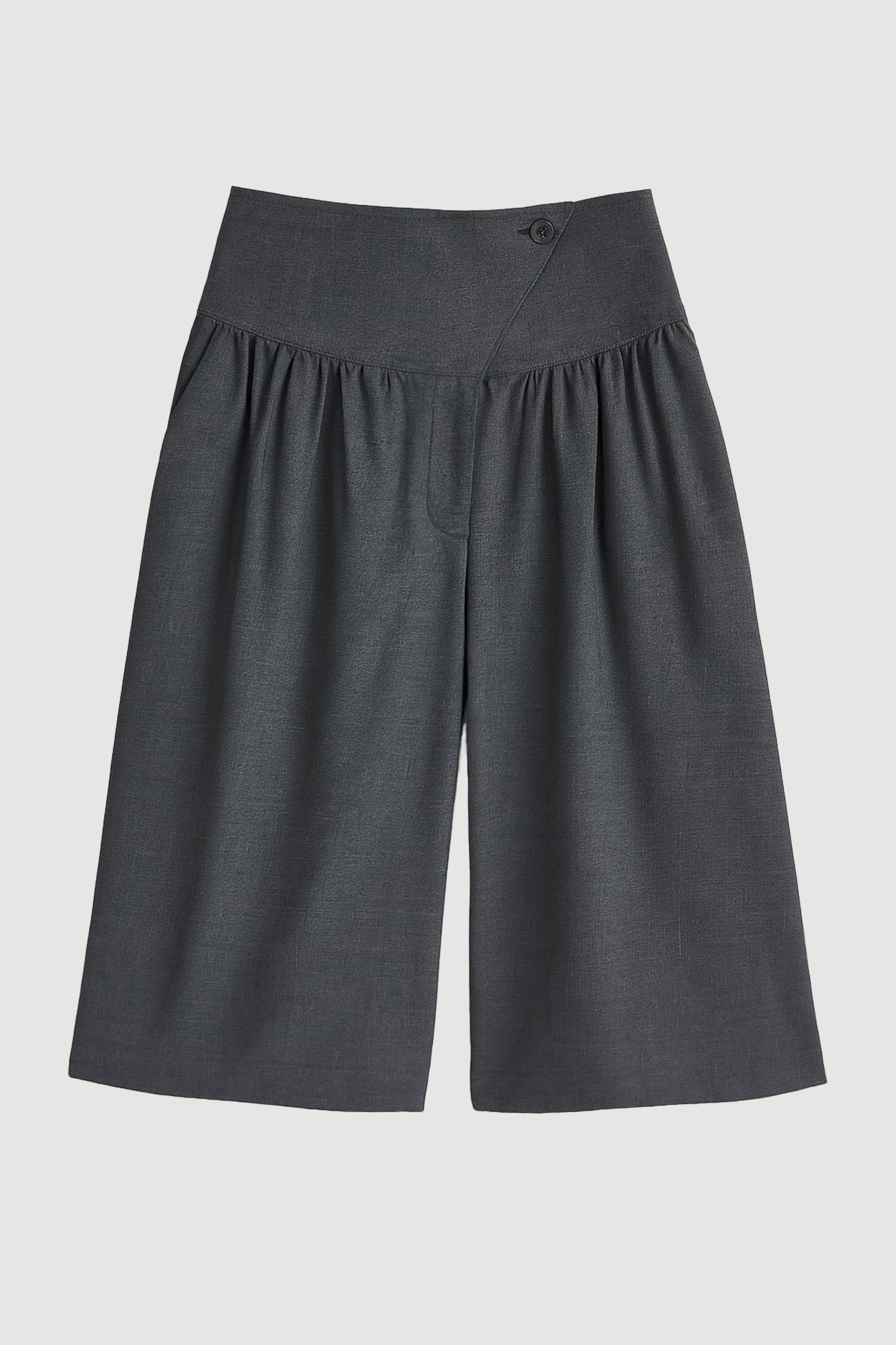 Arlen Suiting Bermuda Short Product Image