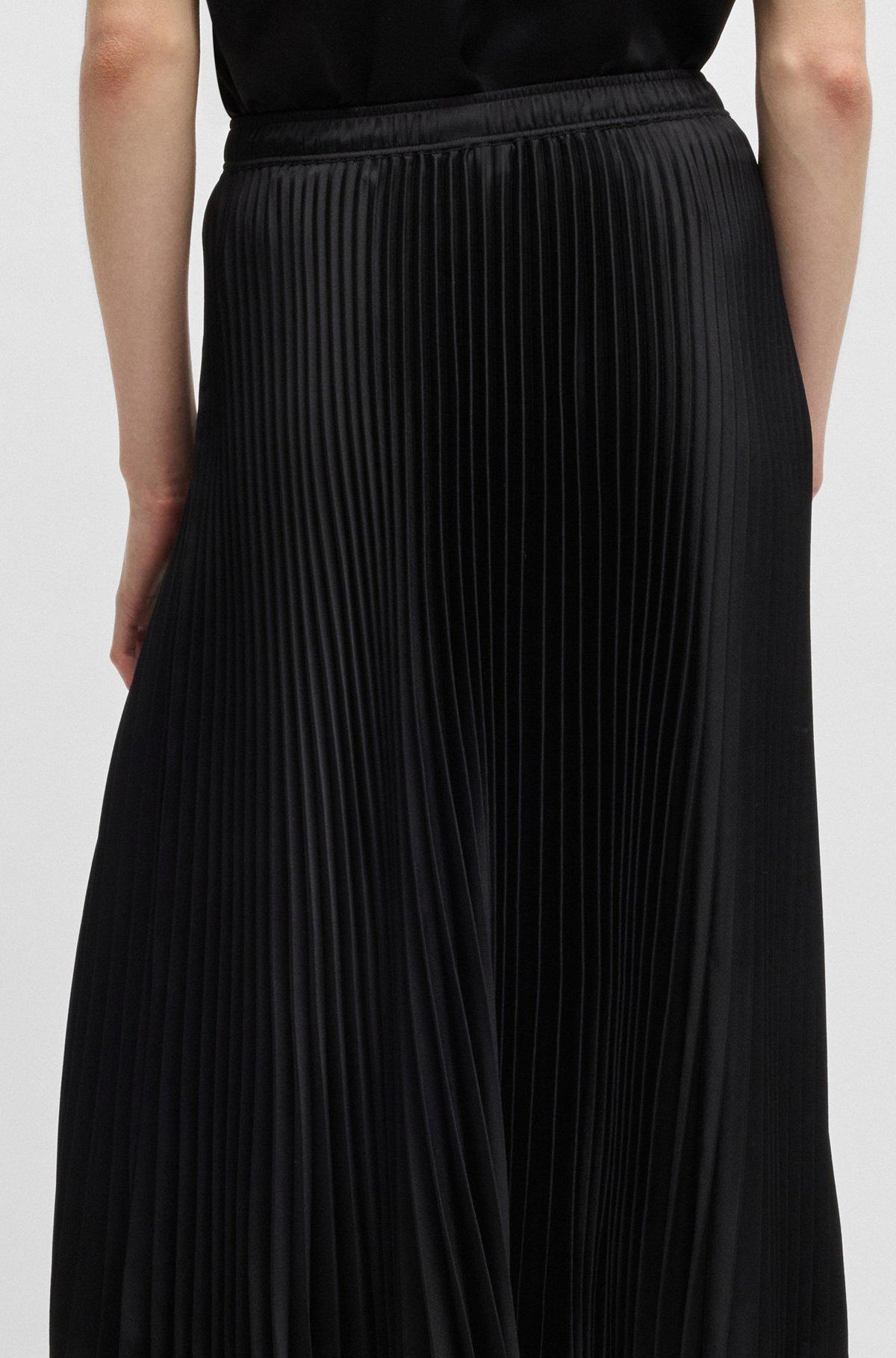 Plissé skirt with micro print Product Image