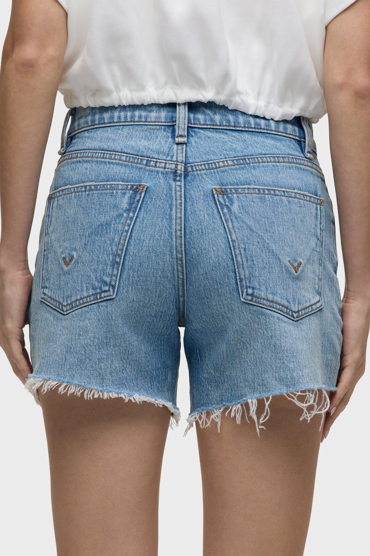 Devon Boyfriend Short Female Product Image