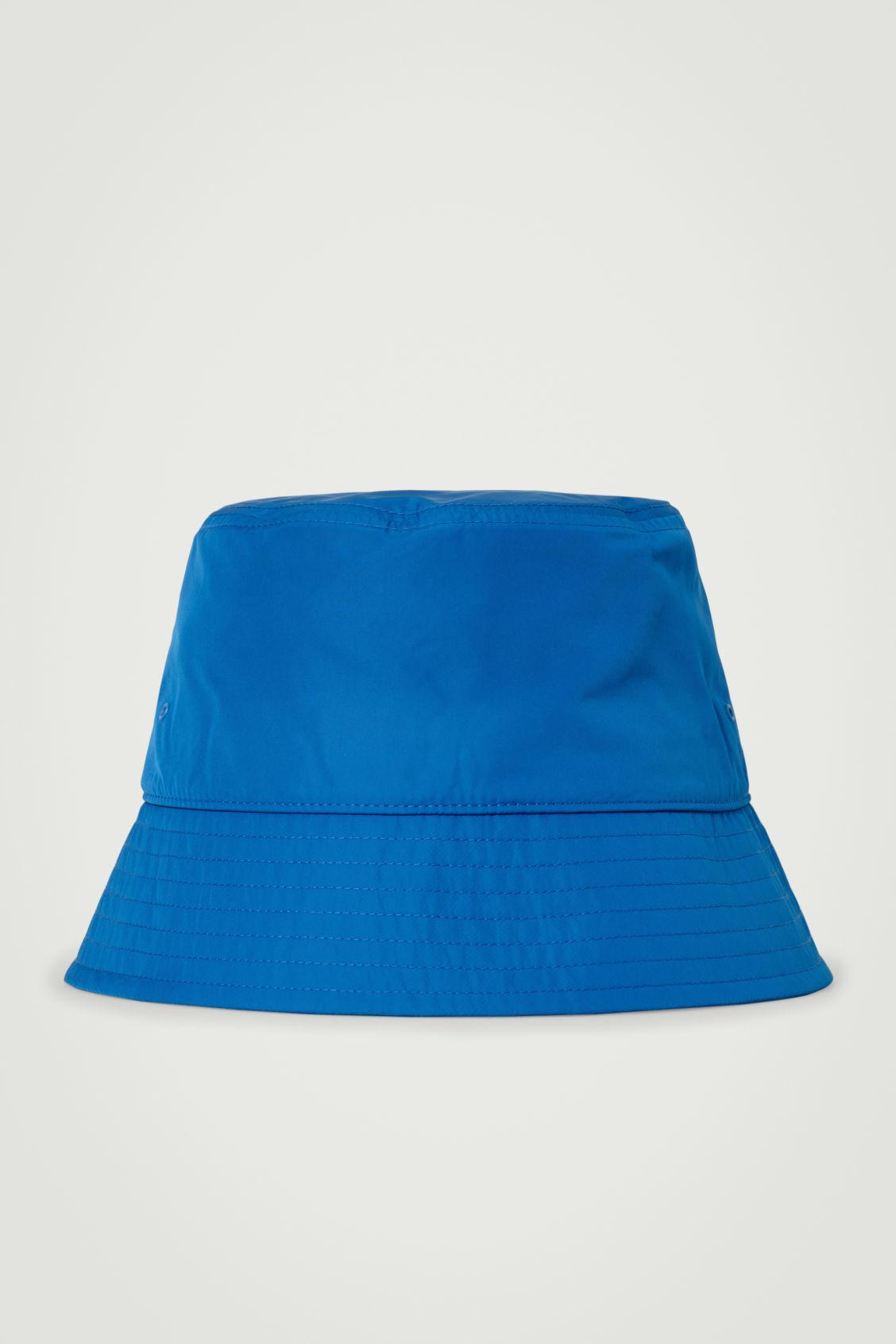BUCKET HAT Product Image