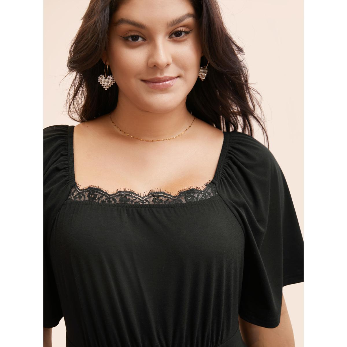 Plus Size Plain Lace Insert Gathered Square Neck Dress Black Women Office Gathered Square Neck Short sleeve Curvy Midi Dress BloomChic 18-20/2X Product Image