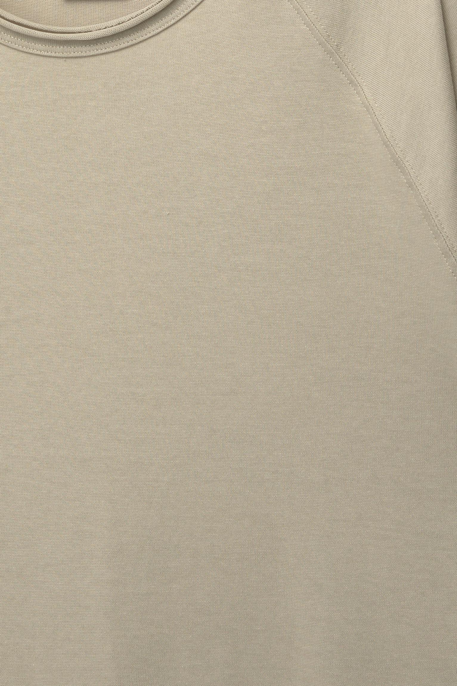 Short sleeve T-shirt with piping Product Image