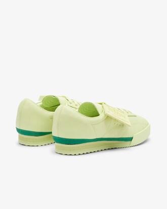 Men’s Aura Runway Sneakers Product Image