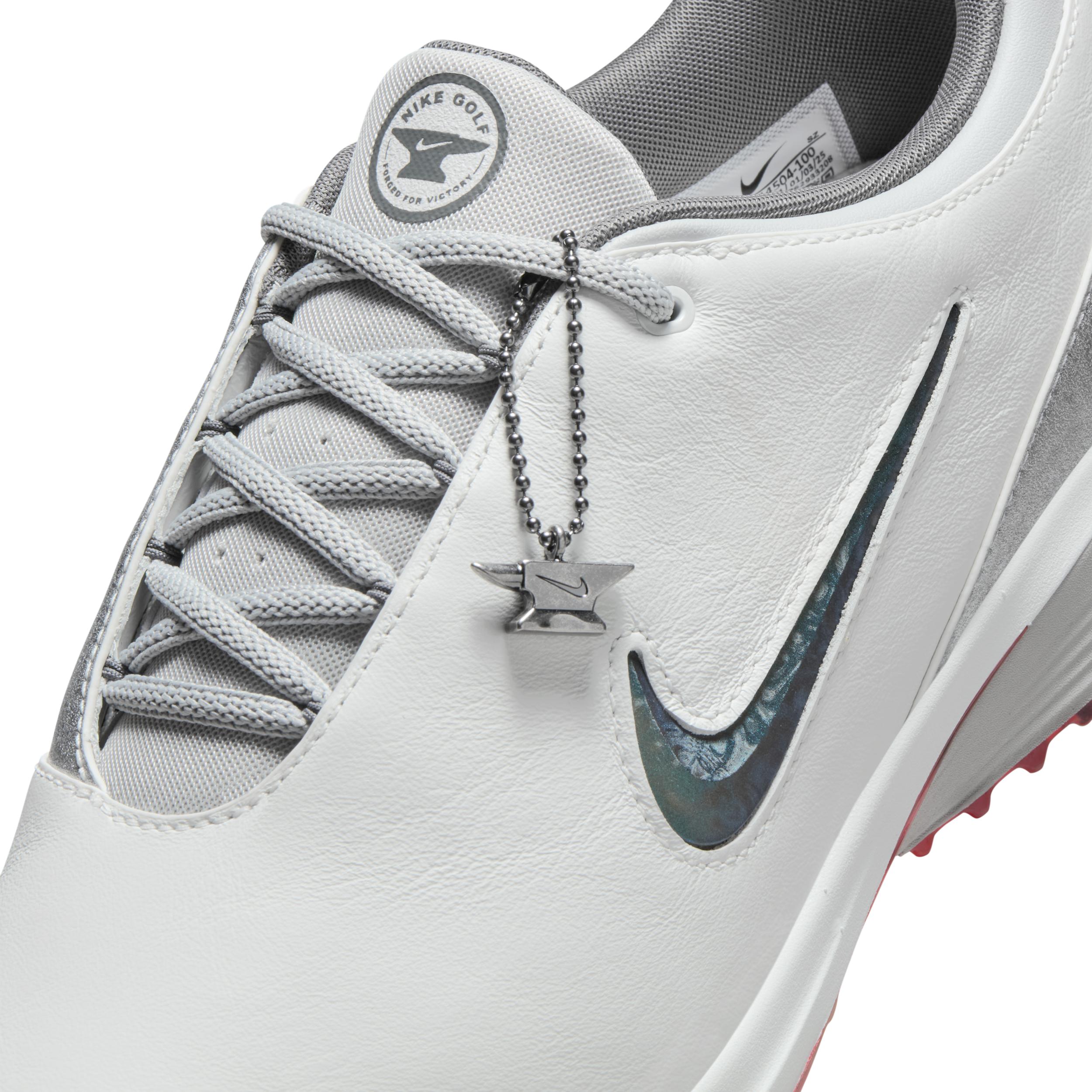 Nike Men's Victory Tour 4 Golf Shoes Product Image