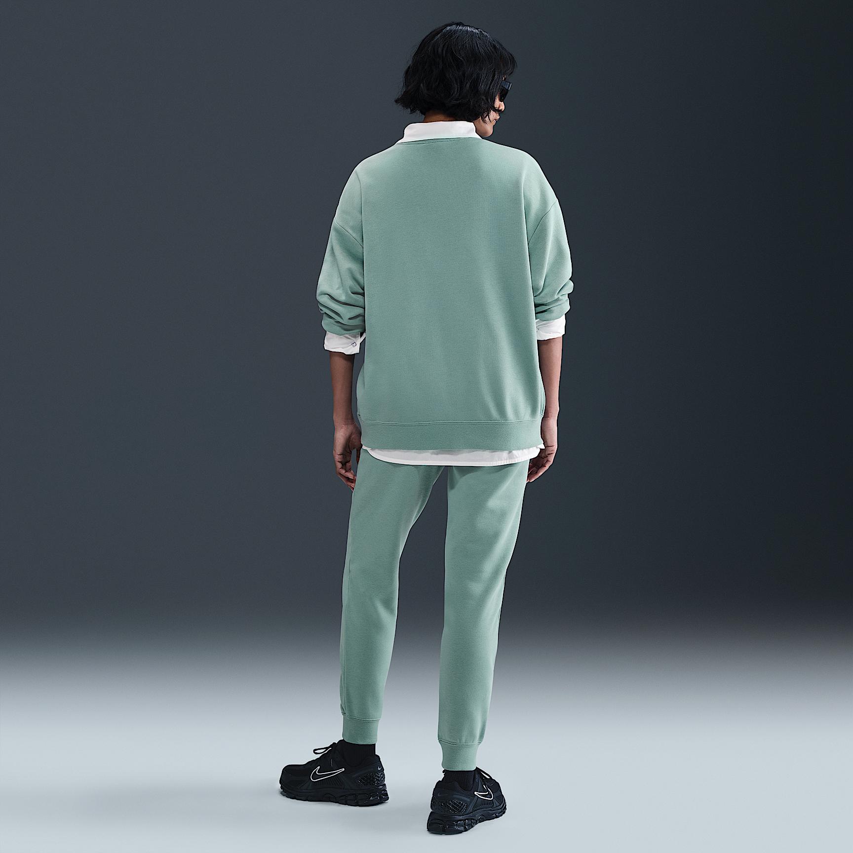 Women's Nike Sportswear Club Fleece Loose Crew-Neck Sweatshirt Product Image