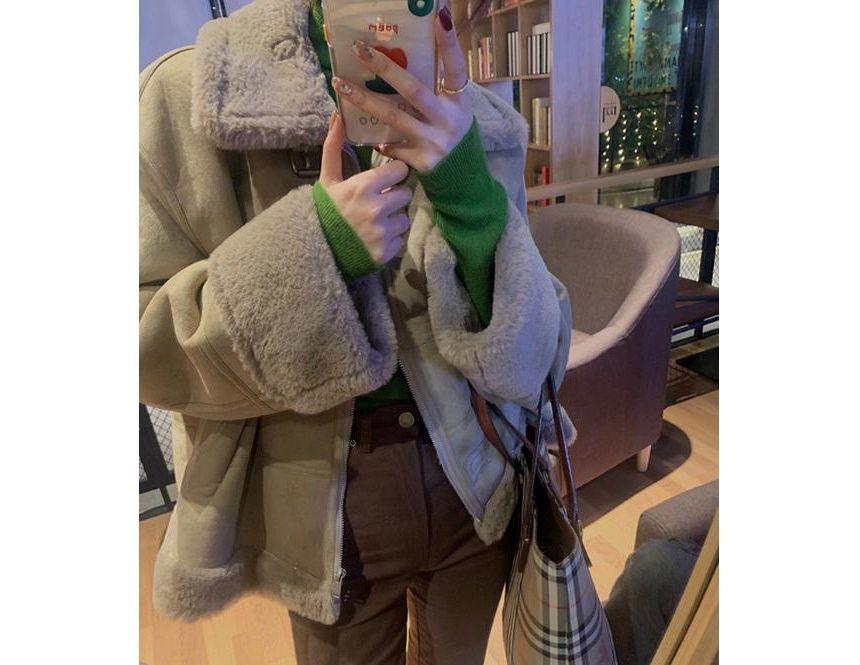 Long-Sleeve Turtleneck Plain Knit Top Product Image