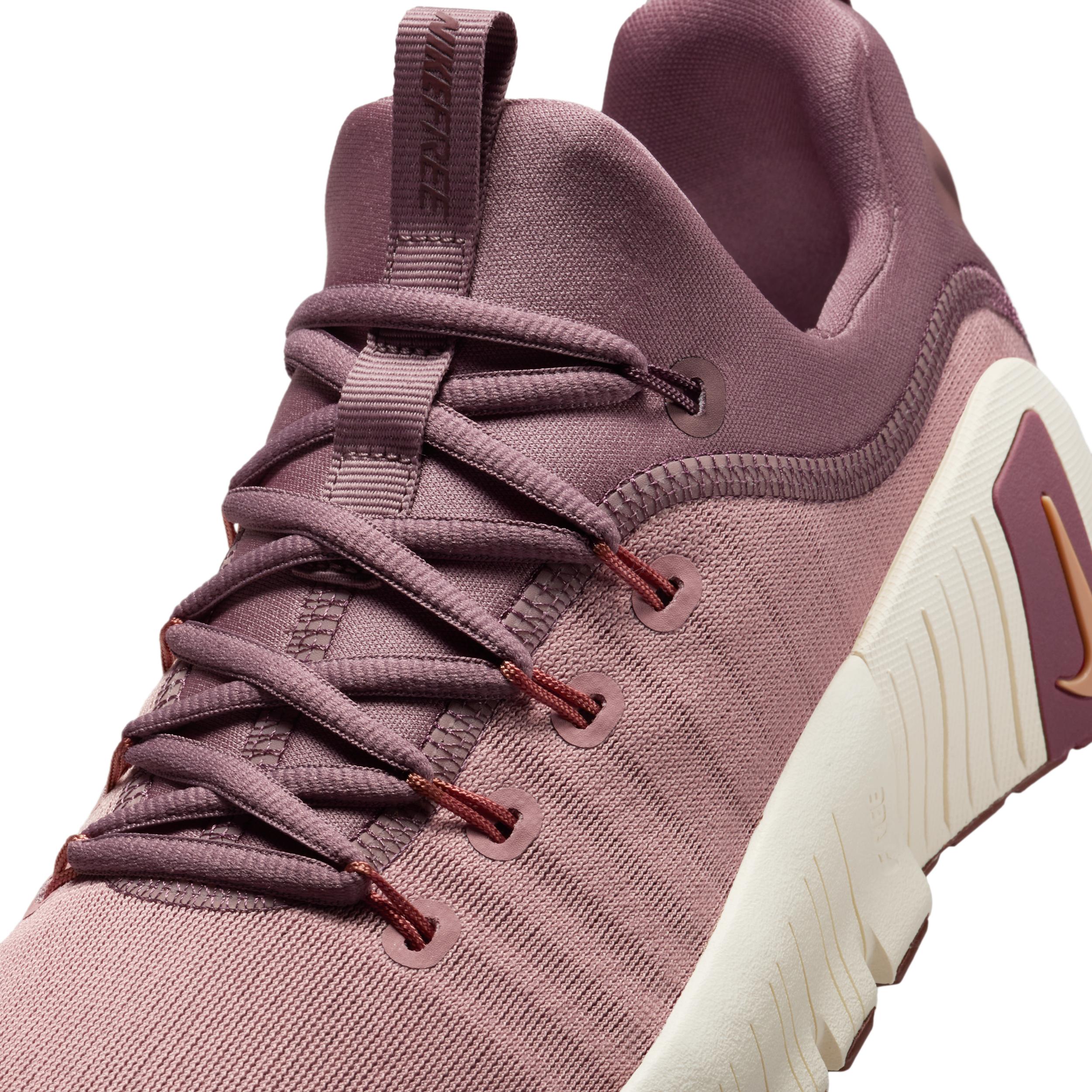 Nike Womens Free Metcon 6 Workout Shoes | FJ7126-605 Product Image