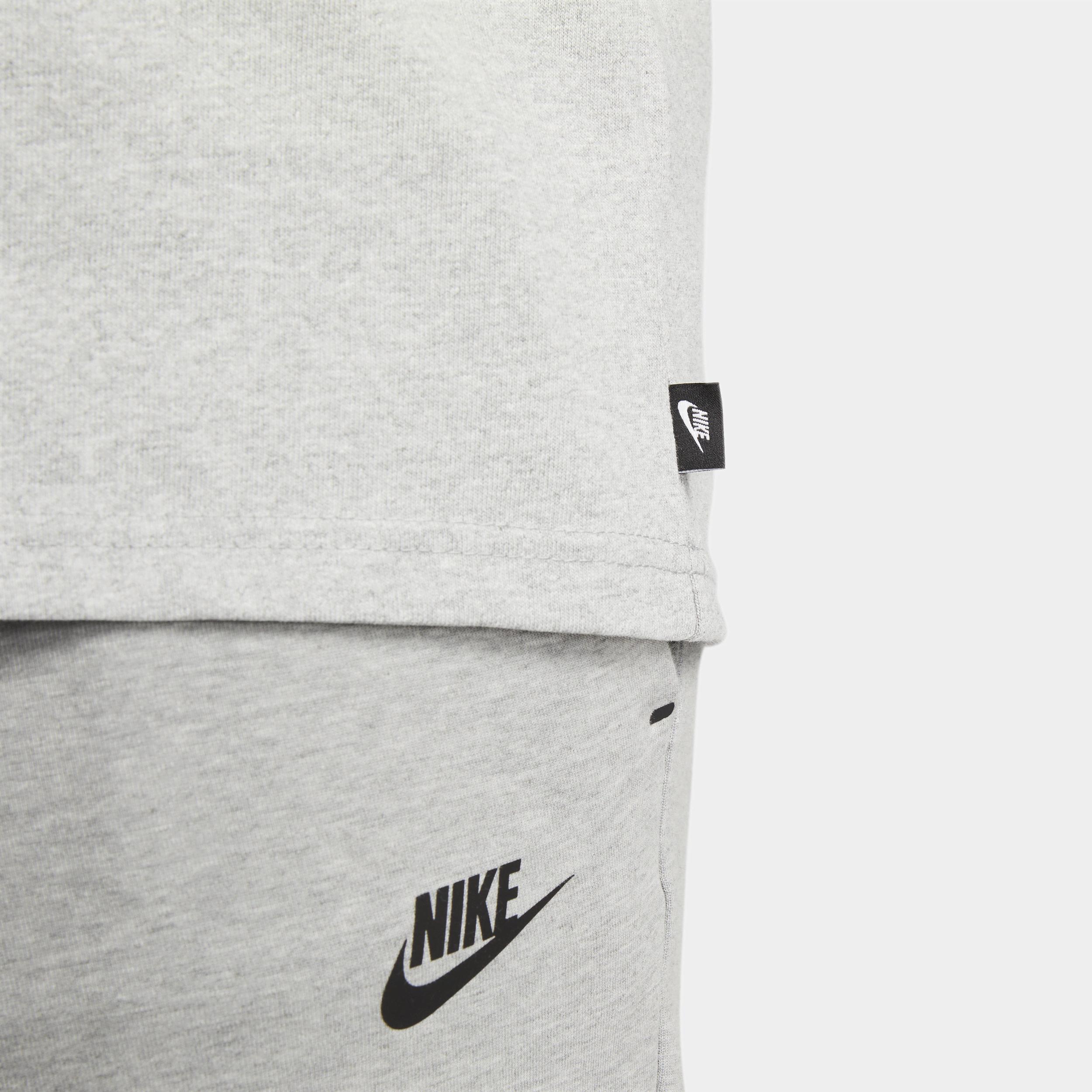 Mens Nike Sportswear Premium Essentials T-Shirt | DO7392-063 Product Image