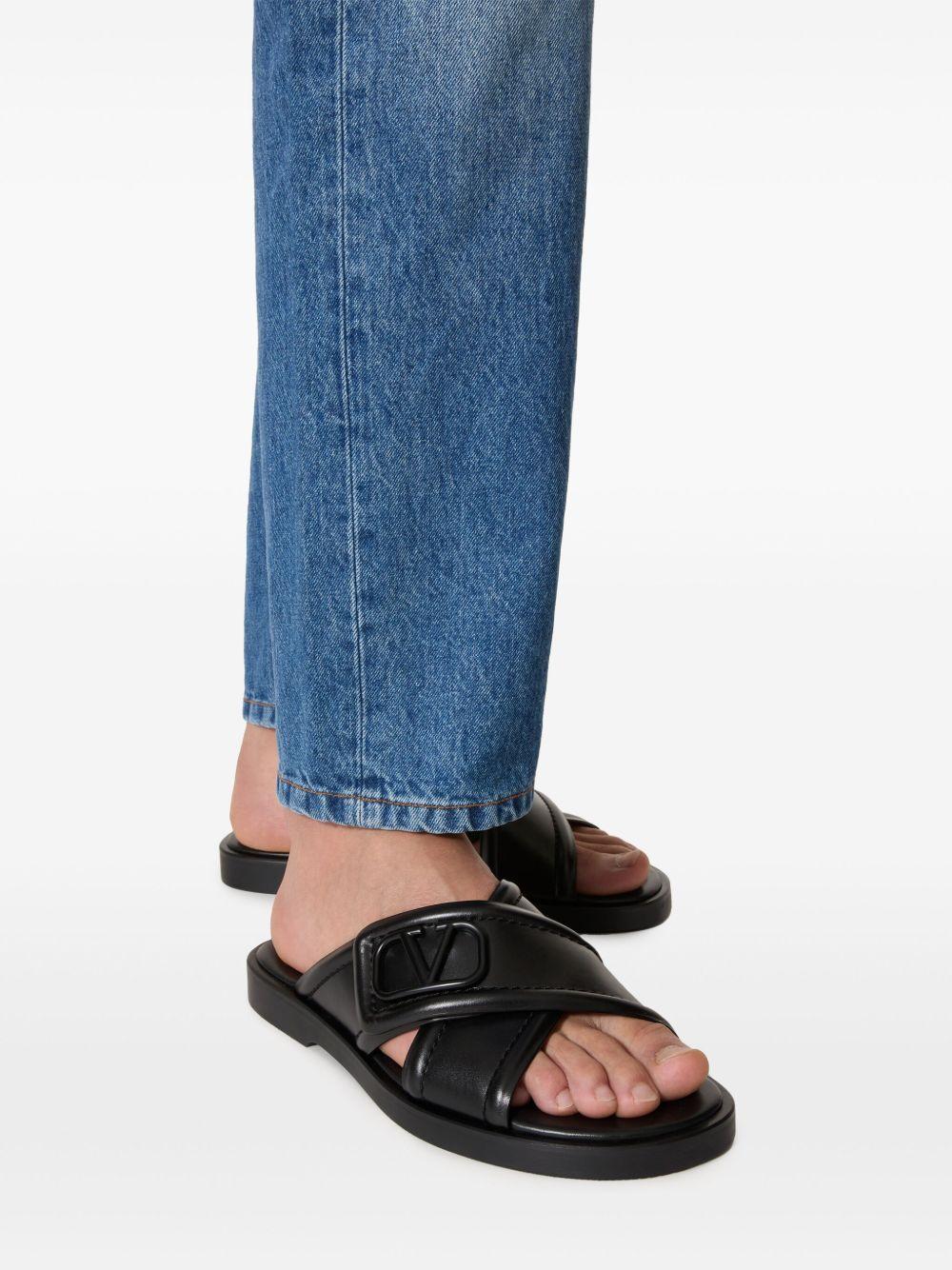 VLogo Signature leather sandals Product Image