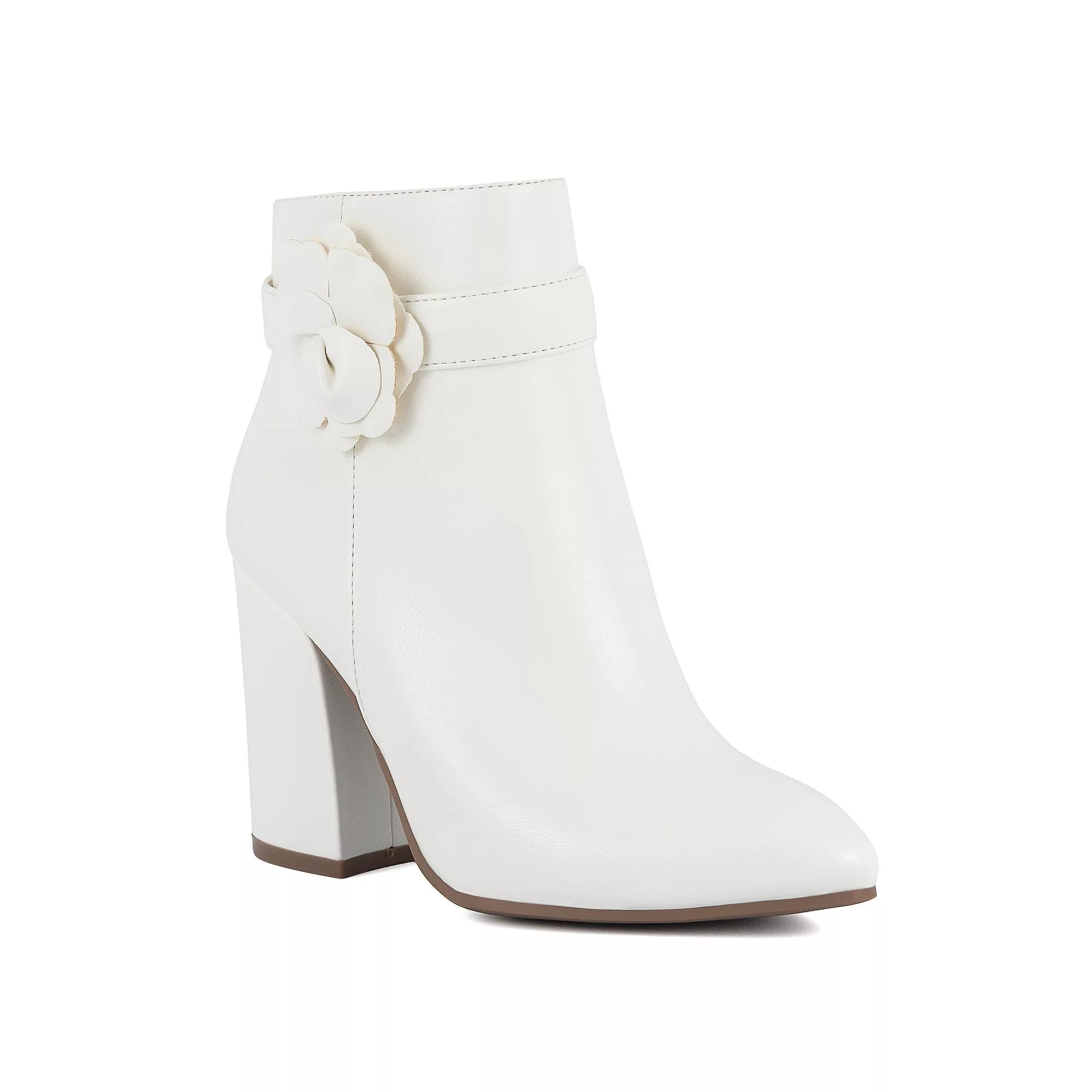 sugar Evvie Block Heel Closed Toe Womens Dress Booties Product Image