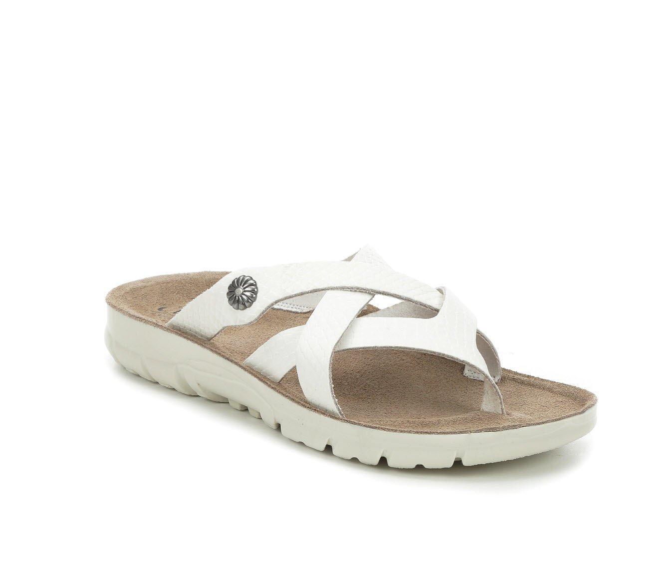 Women's Cliffs by White Mountain Banksy Flip Flops Product Image