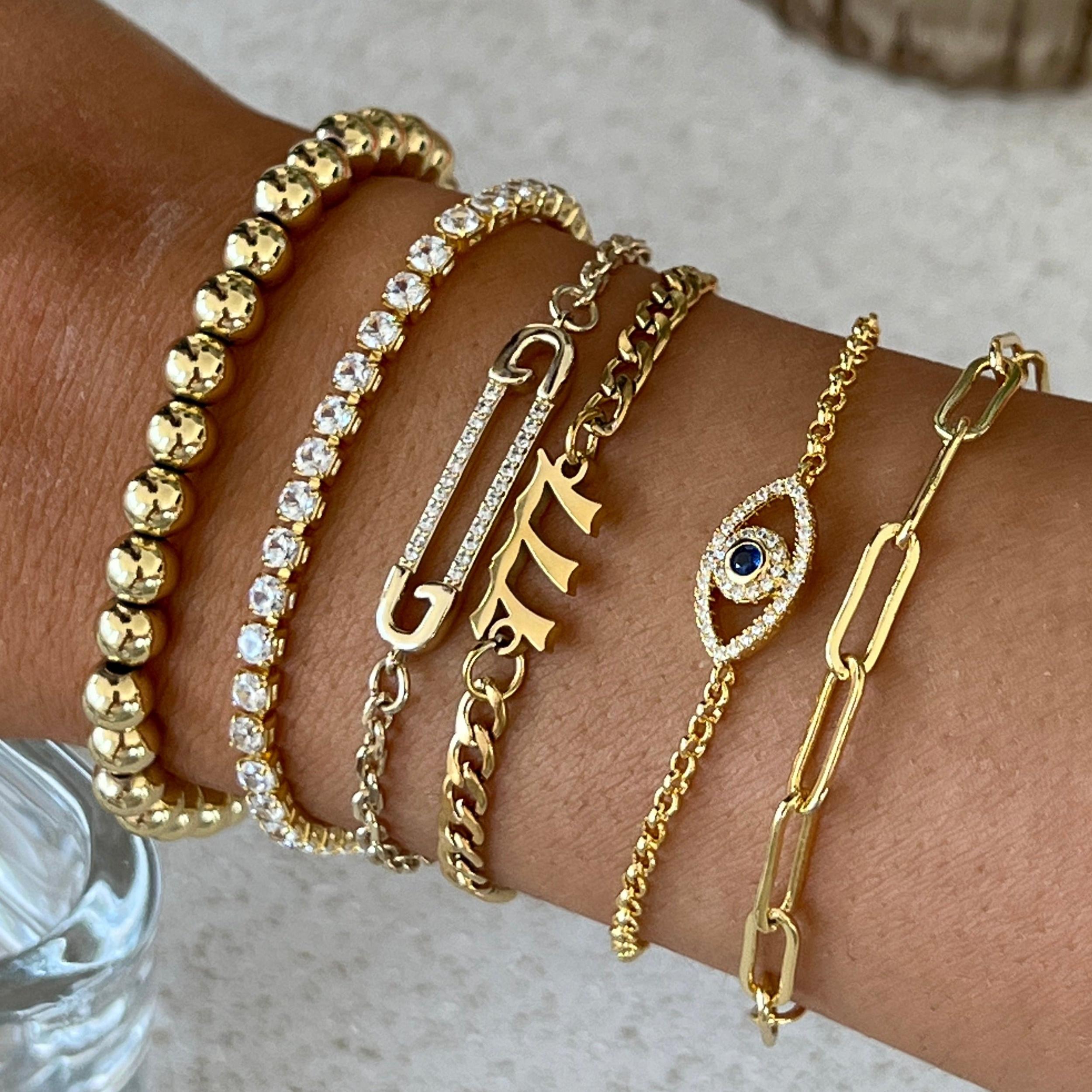 Girly Pearly Bracelet Product Image