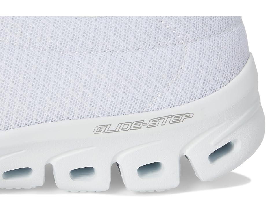 Glide Step Pursuit Hands Free Slip-Ins Product Image