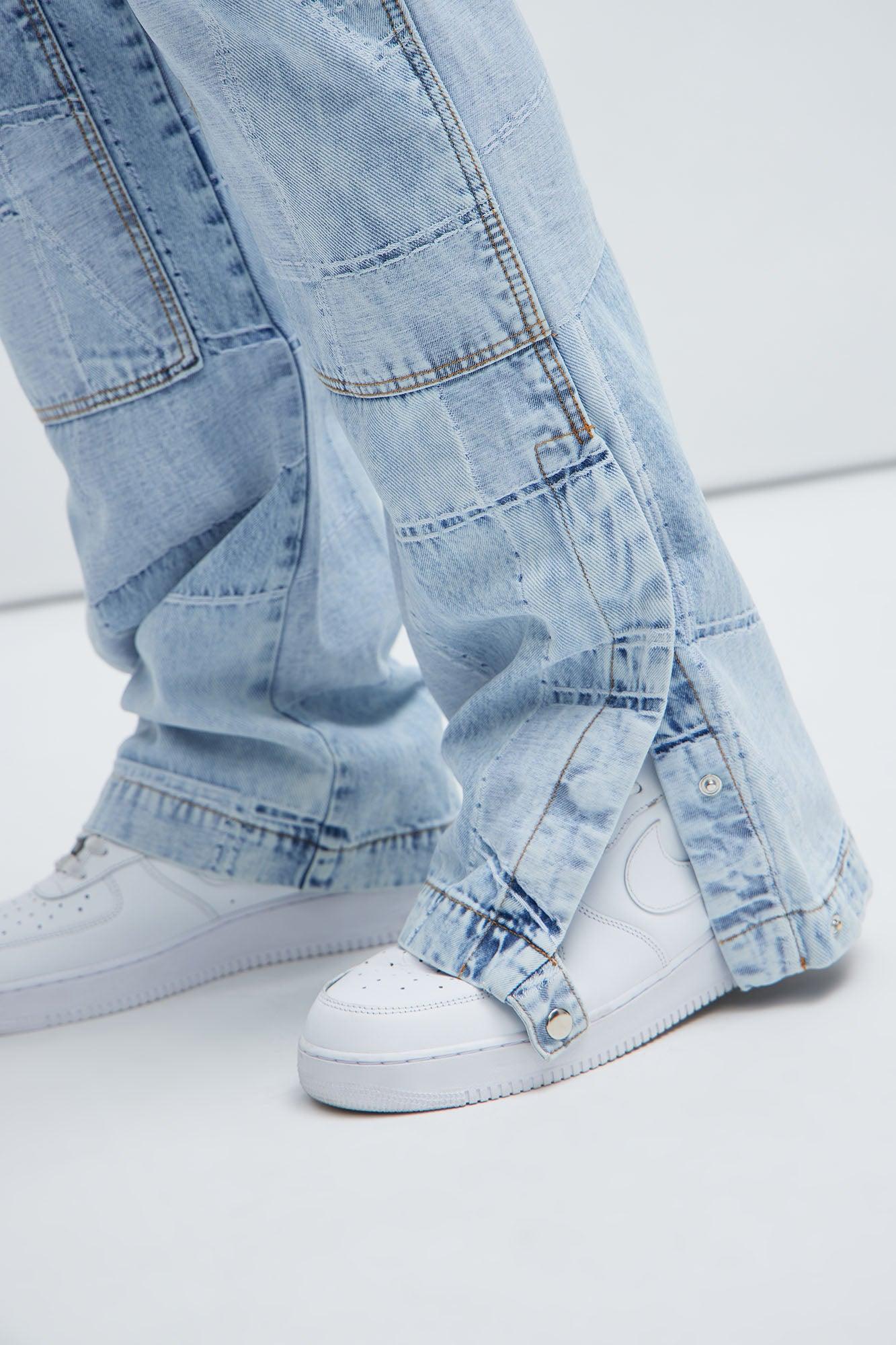 Verdugo Carpenter Flare Jeans - Light Blue Wash Product Image