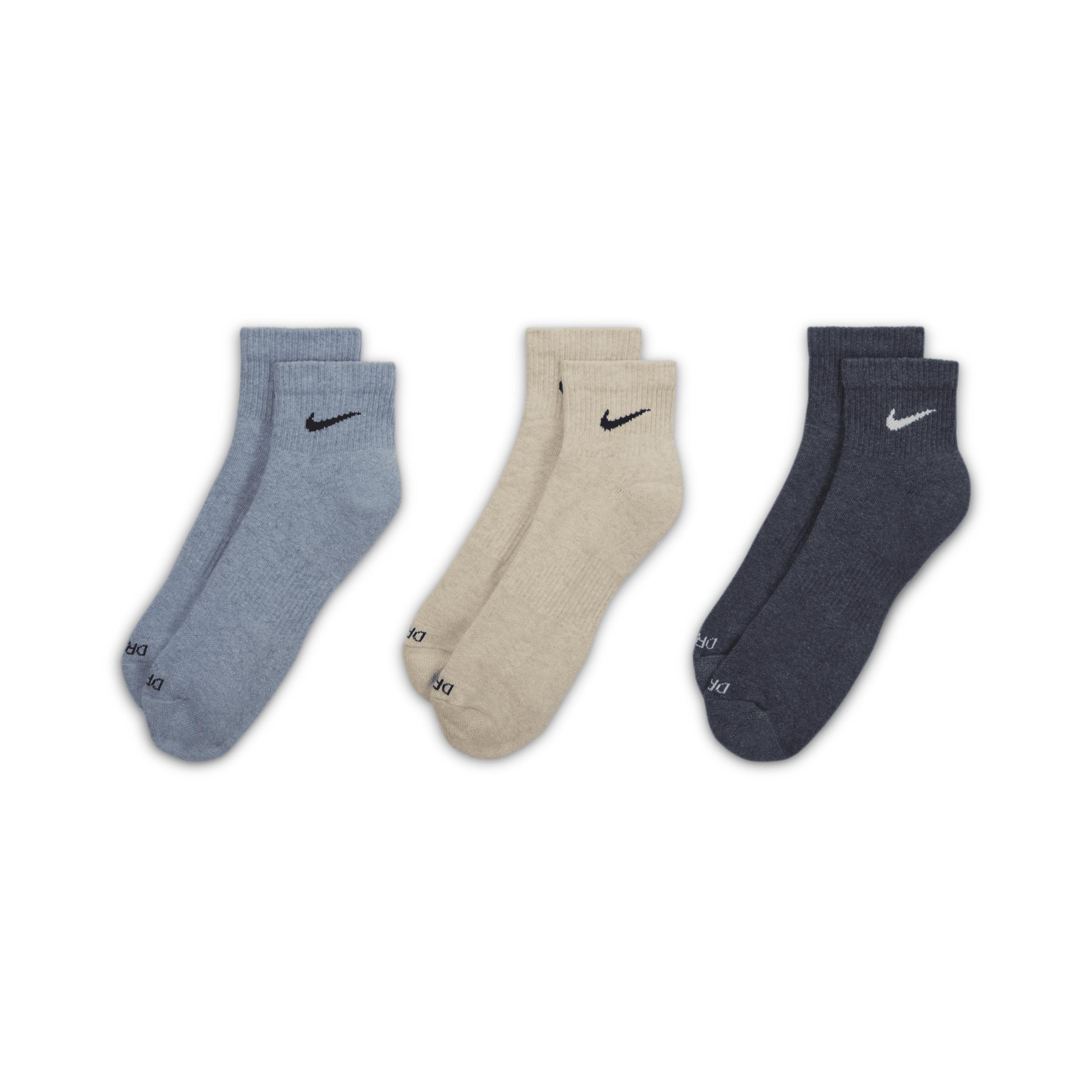 Nike Mens Everyday Plus Cushioned Training Ankle Socks (3 Pairs) | SX6890-996 Product Image