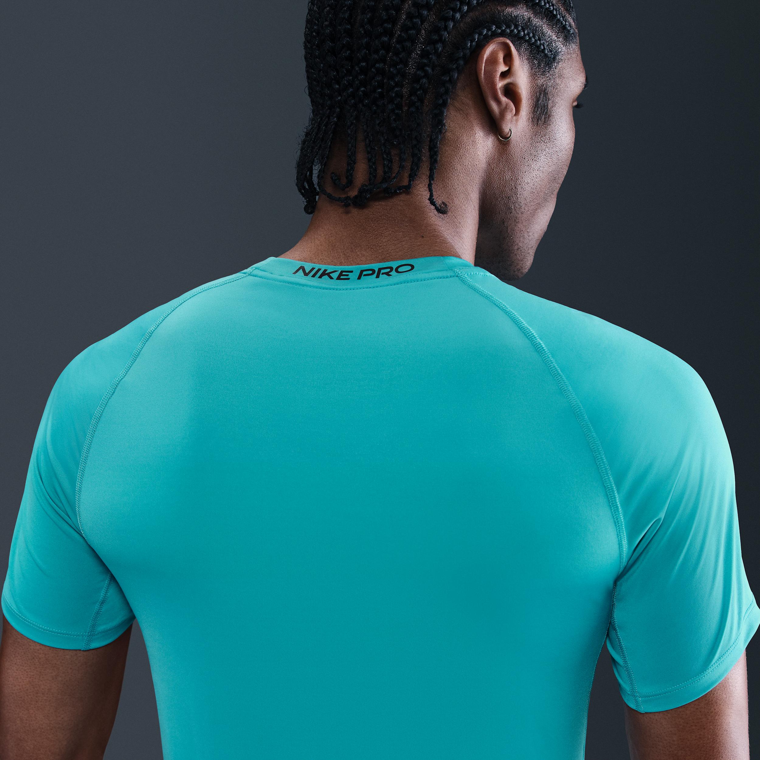 Nike Pro Men's Dri-FIT Slim Short-Sleeve Top Product Image