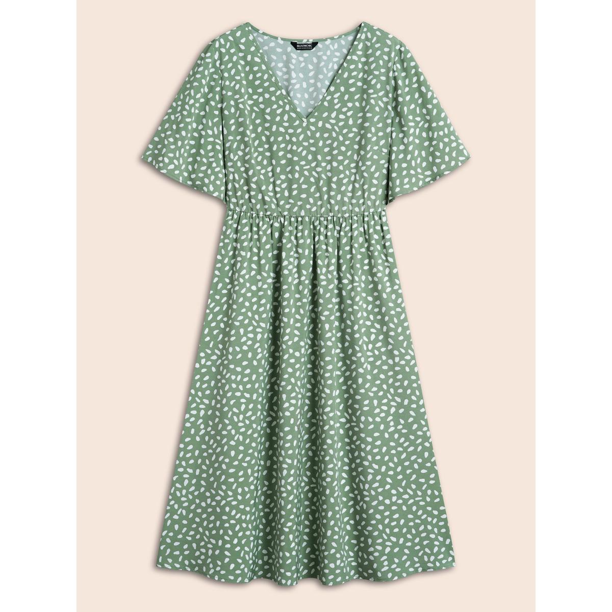 Plus Size Polka Dot Print V-Neck Half Sleeve Midi Dress Greenbean Women Elegant Non V-neck Short sleeve Curvy BloomChic 28/5X Product Image