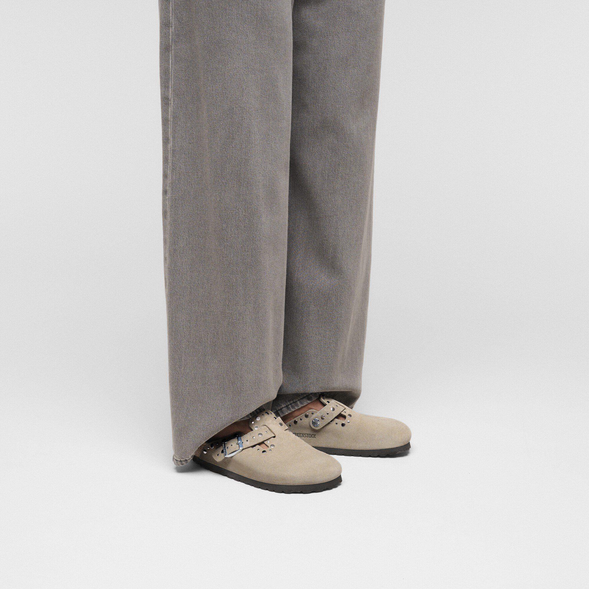 Boston Rivets Suede Leather Product Image