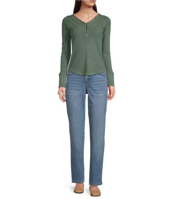 Code Bleu Petite Size Chelsea Straight Leg 5-Pocket Stretch Jeans Product Image