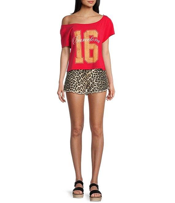Originality Barcelona 16 Graphic Off-The-Shoulder Short Sleeve T-Shirt Product Image