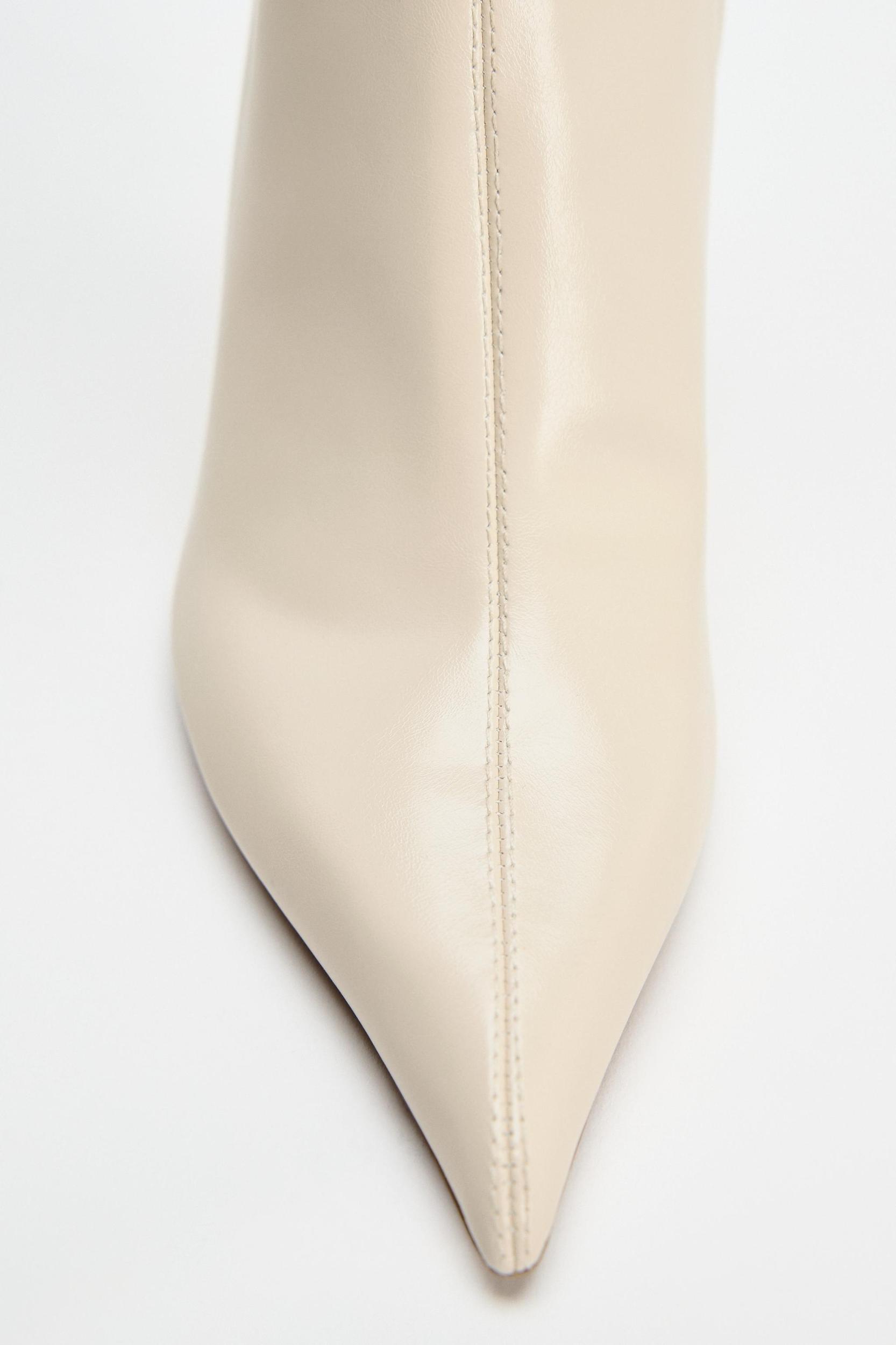 THIN HEELED BOOTS Product Image